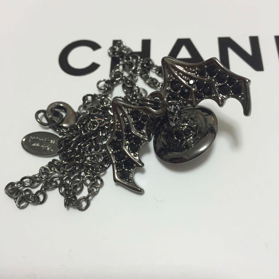 Vivienne Westwood Bat Necklace Pendant Black Metallic Chain Outlet authentic