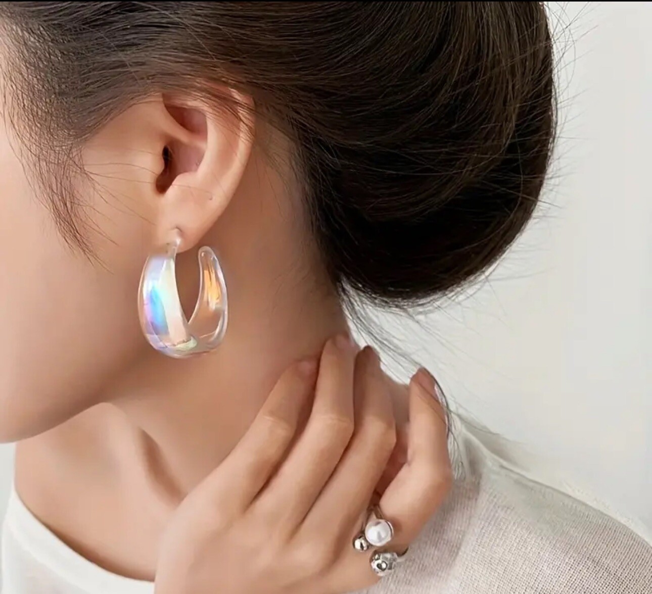 Beautiful Trendy Iridescent Clear C-Shaped Large Acrylic Hoop Earrings BNWTs