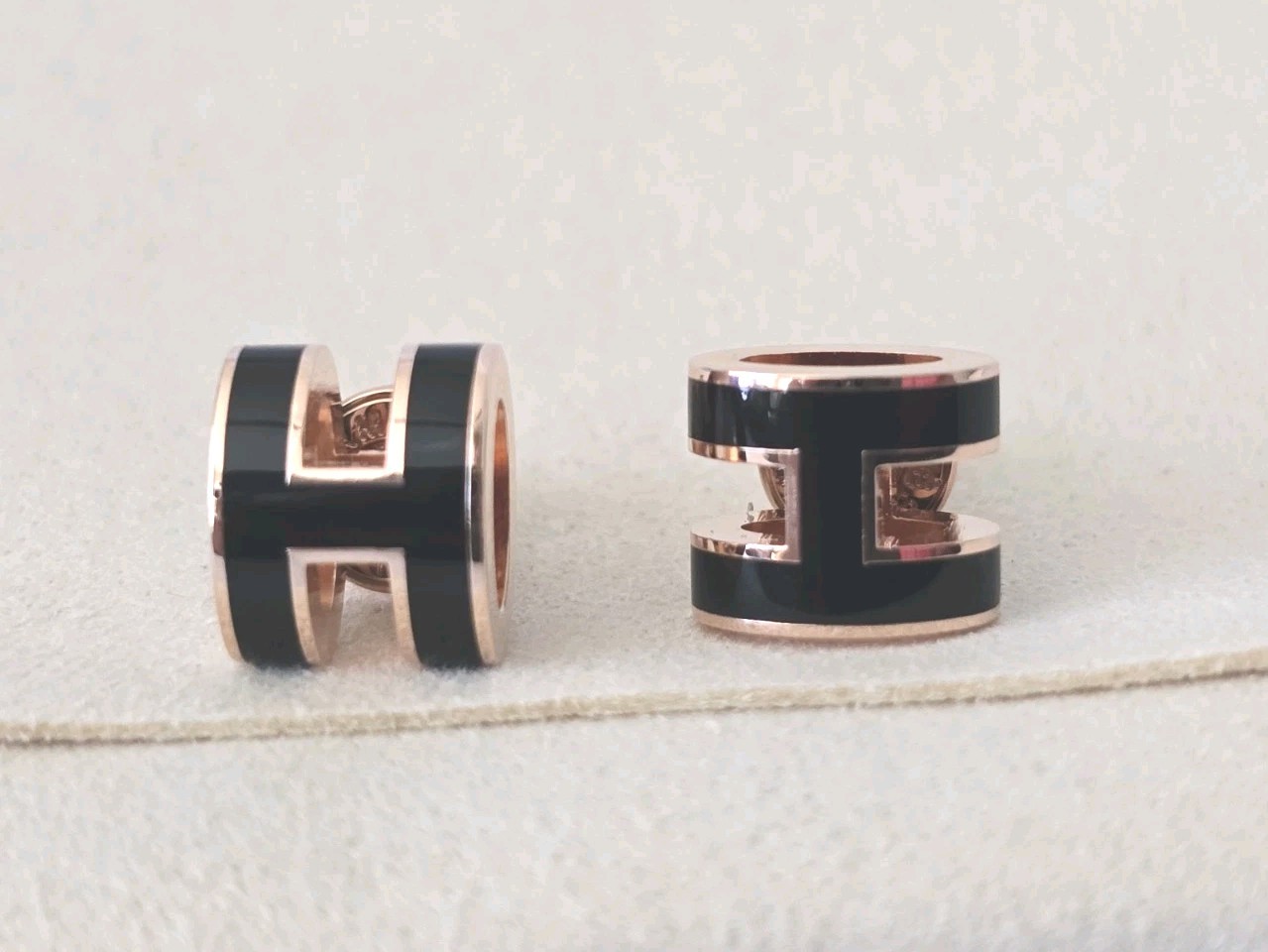 Hermès Mini Pop H Earrings Black Lacquer Rose Gold Plated RGHW Studs + COA