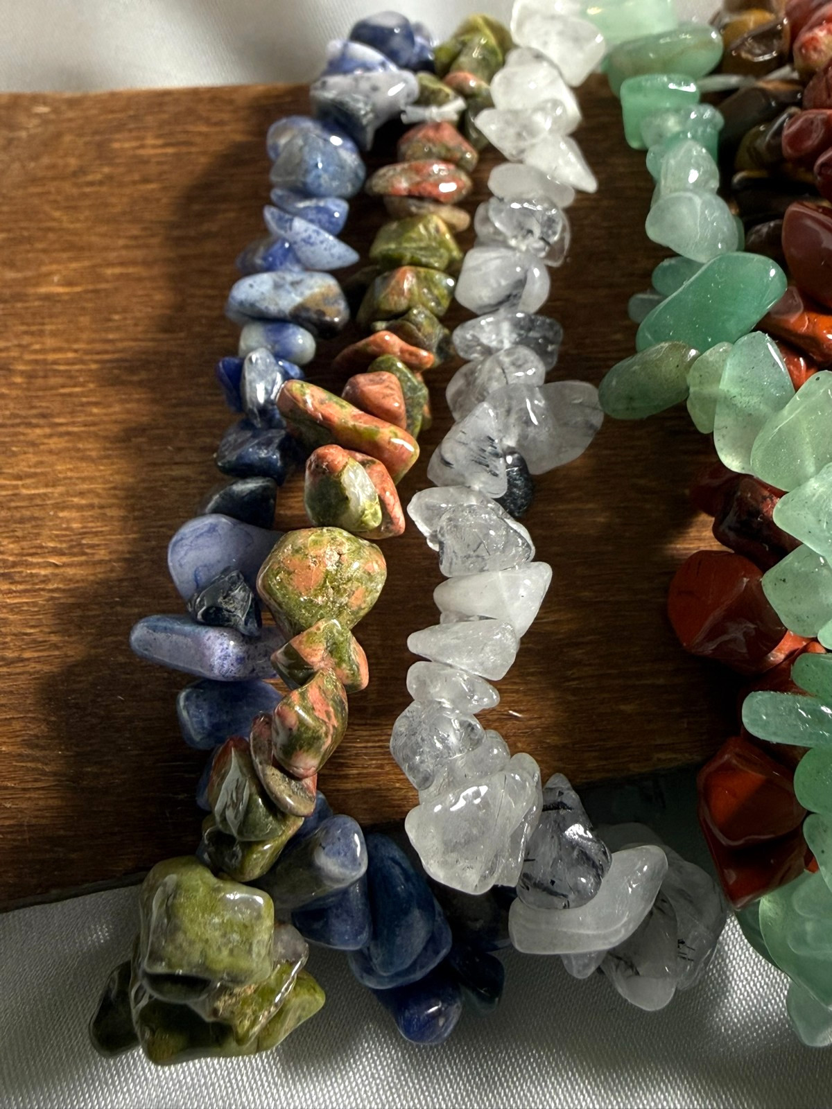 Mixed Lot 10 Pcs Gemstone Chip Bracelets 7.5″ Elastic Natural Stone Set NWOT
