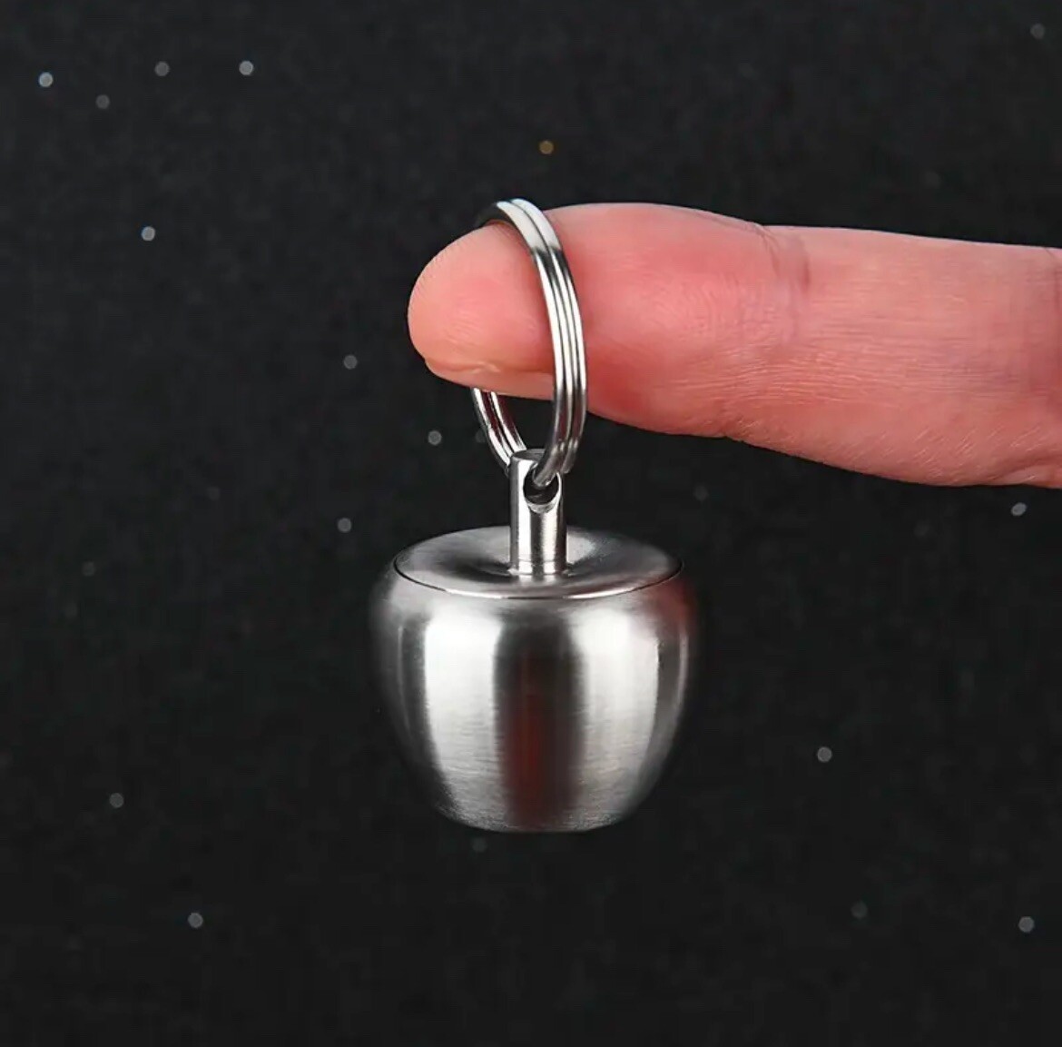 NEW UNIQUE STAINLESS STEEL SCREW TOP PILL CASE PENDANT APPLE CHARM KEY CHAIN NIP