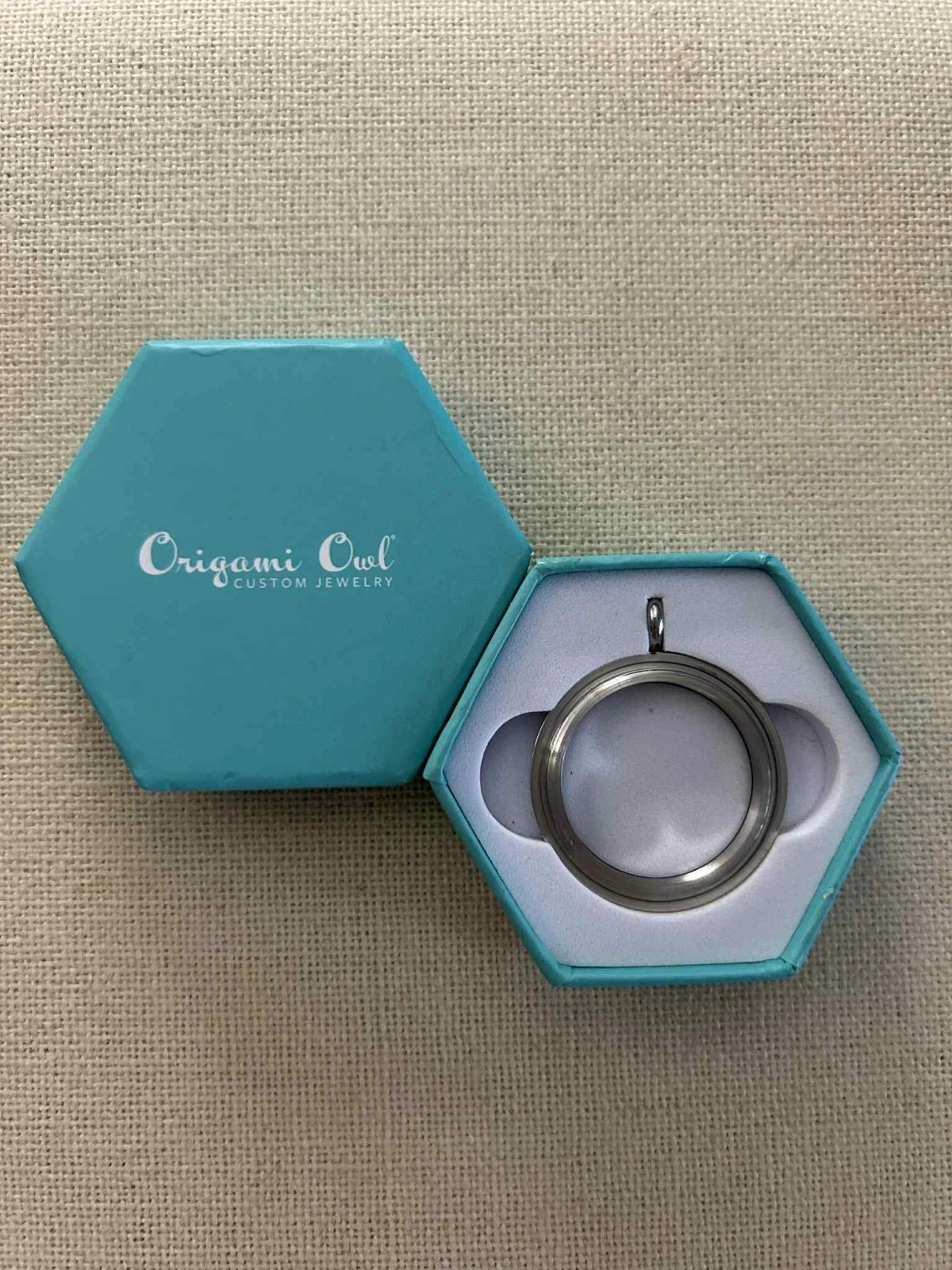 Origami Owl “Your Choice” of Large Locket Twist BASE ONLY “New in Box”