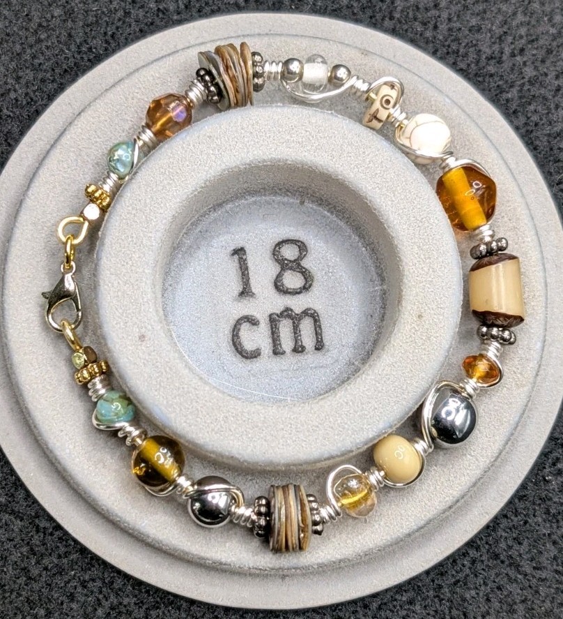 Statement Stylish Mixed Beaded Wire Wrapped (18cm) M Wrist