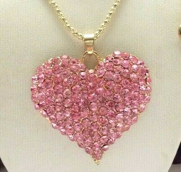 BETSEY JOHNSON SPARKLING PINK CRYSTAL HEART PENDANT NECKLACE
