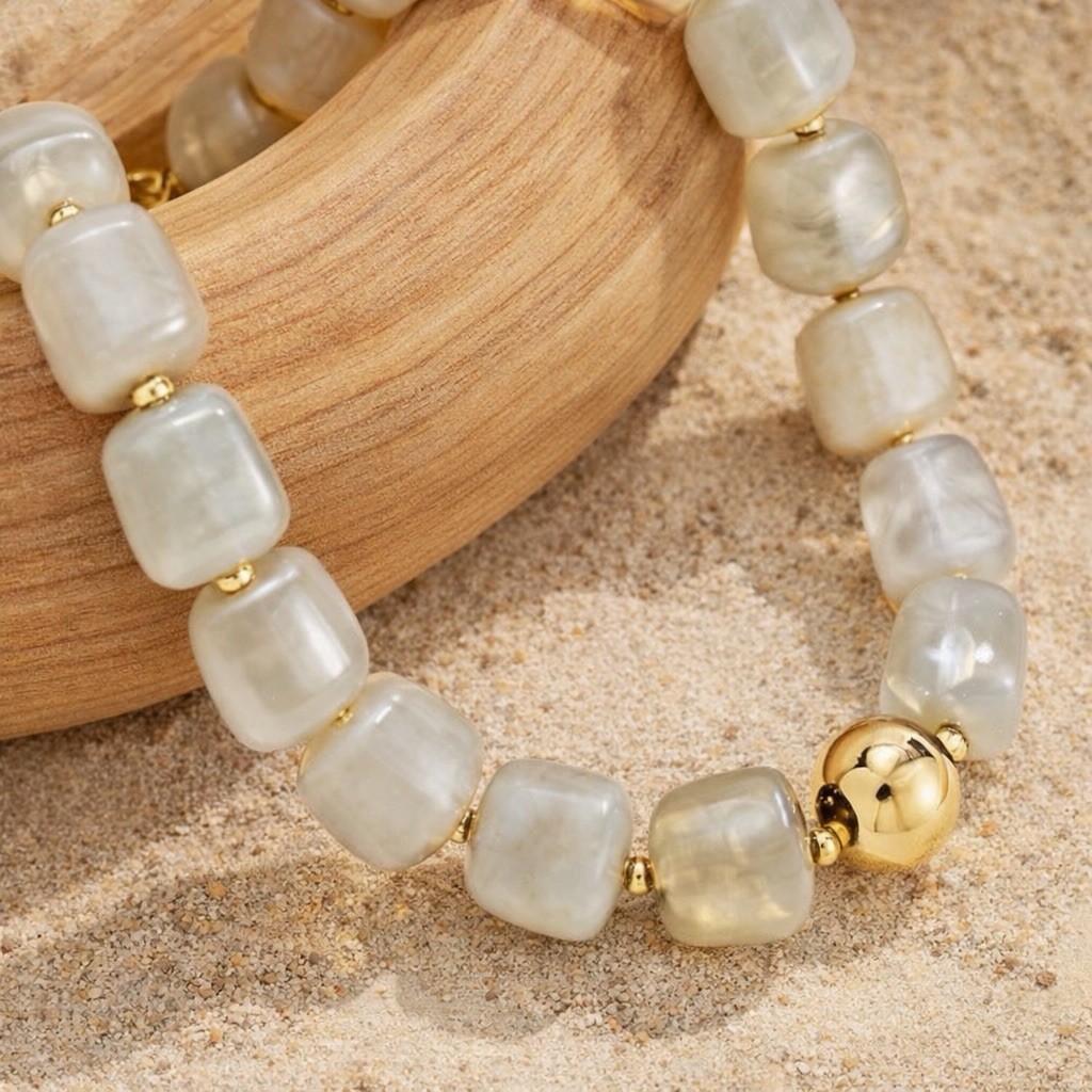 Resin Beaded Chunky Boho Necklace For Women White And Gold