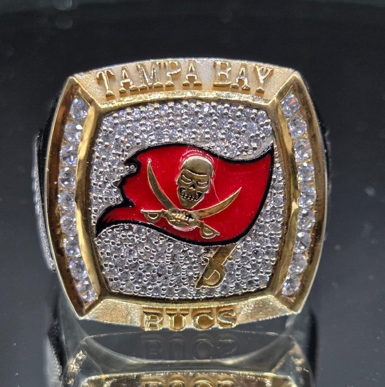 Tampa Bay Buccaneers Men’s 2 Ct Moissanite Two-Tone 925 Silver Championship Ring