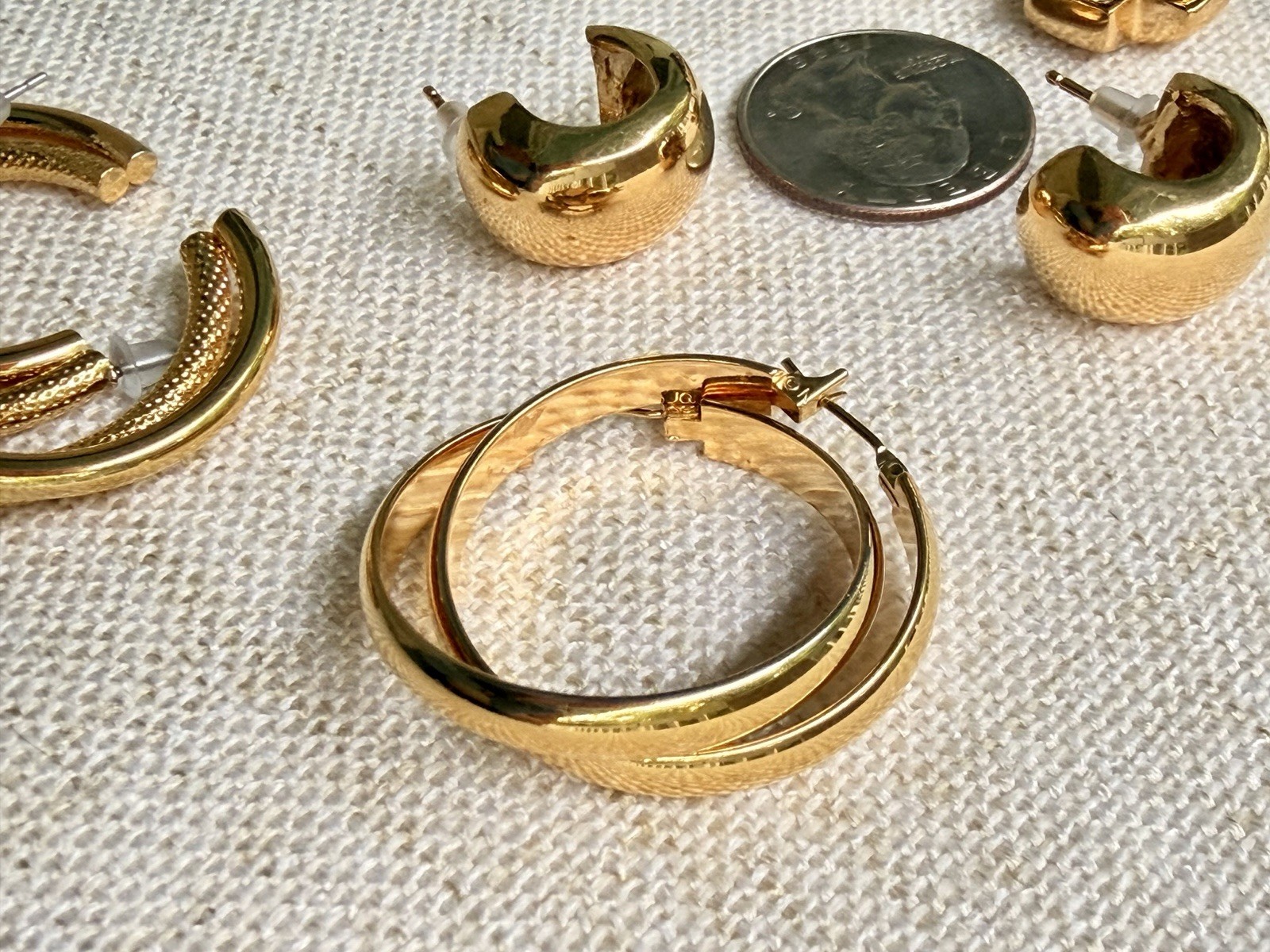 Lot of 4 Pairs Gold Tone Pierced Earrings Hoops Chunky Textured Studs Unsign