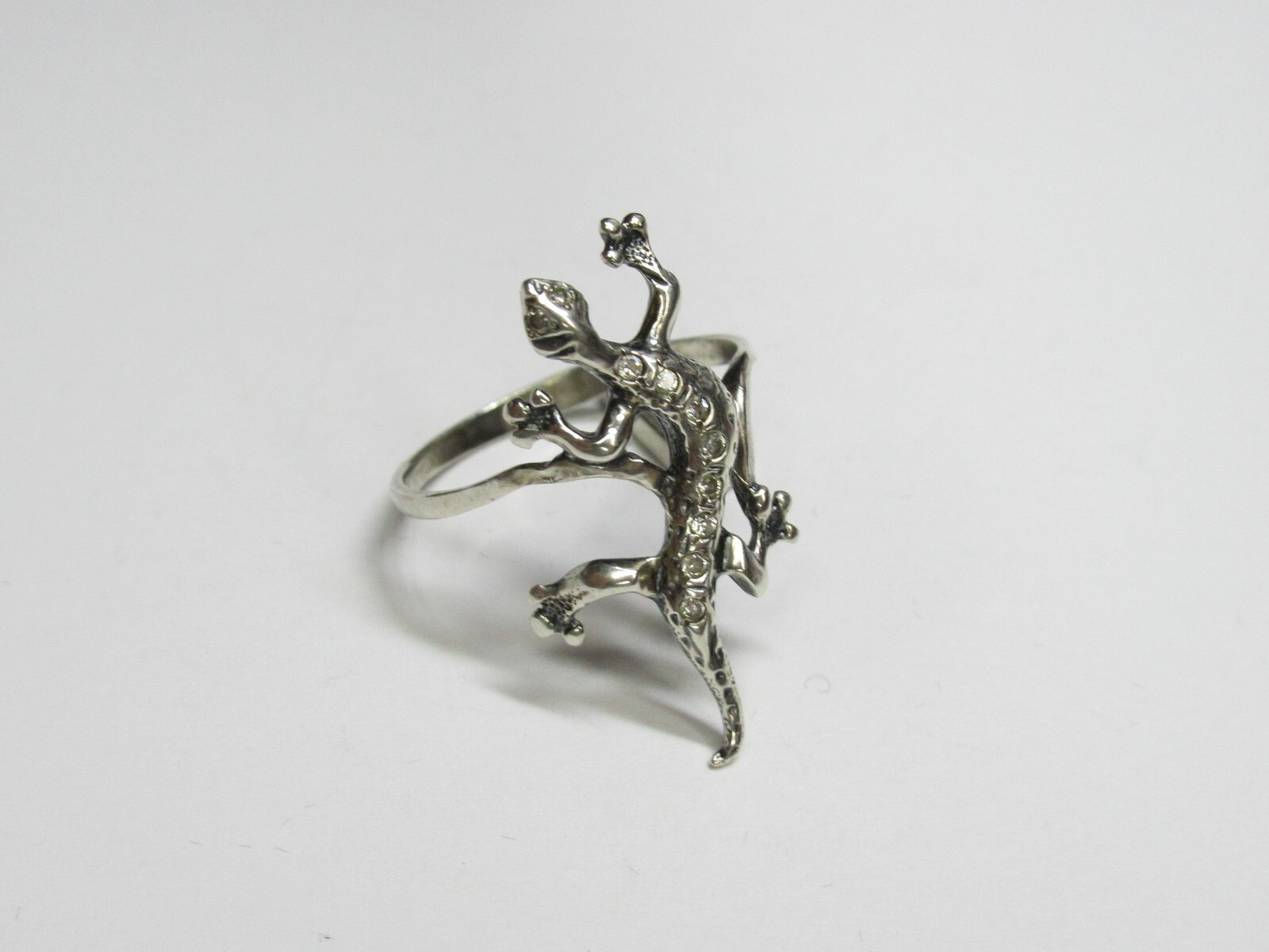 Women’s 925 sterling silver ring, cubic zirconia, 3,55 gr, size 8,5.