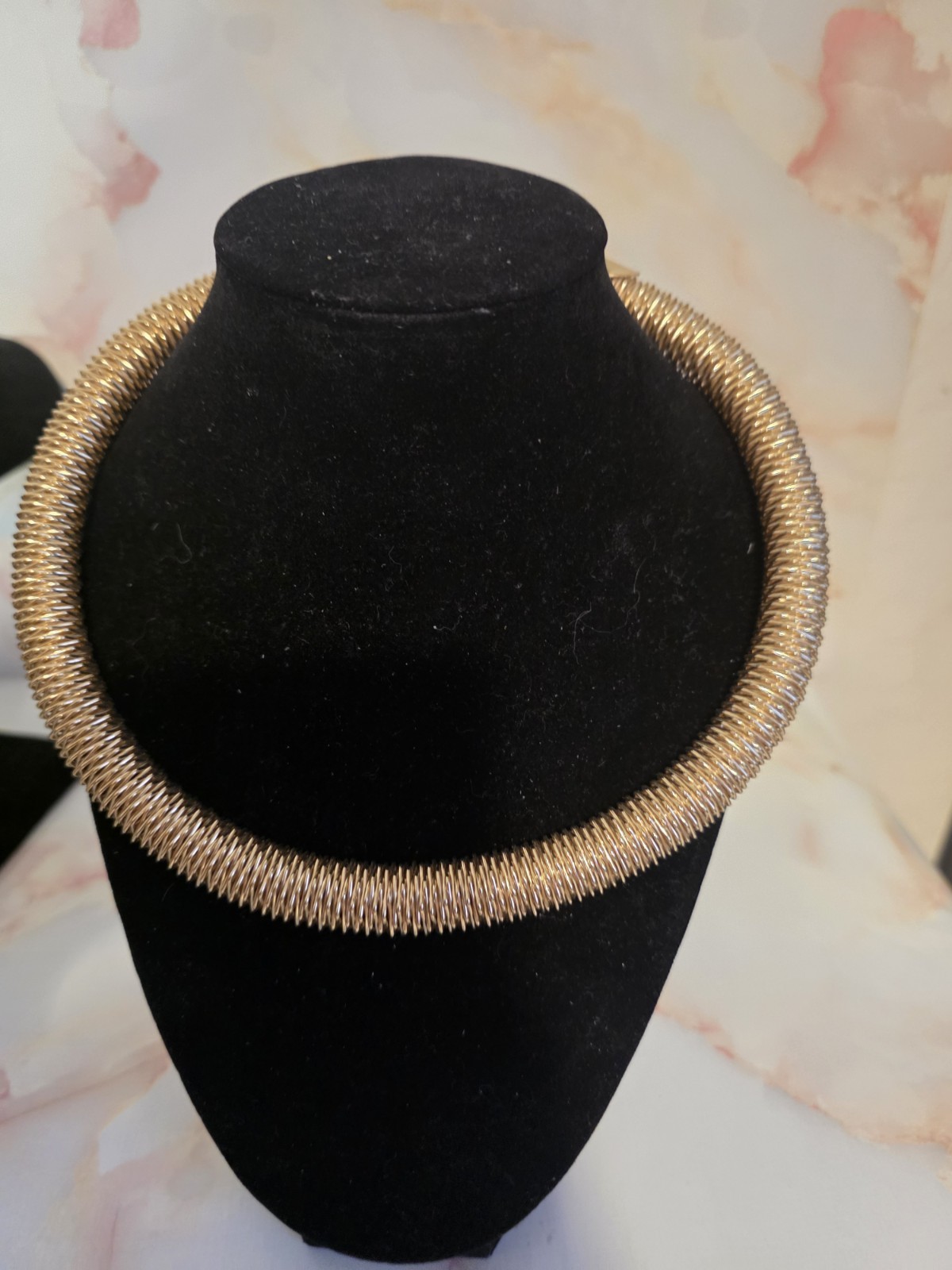 Gold Tone Omega Chain Collar Choker Necklace Hook Closure Adjustable No Stone