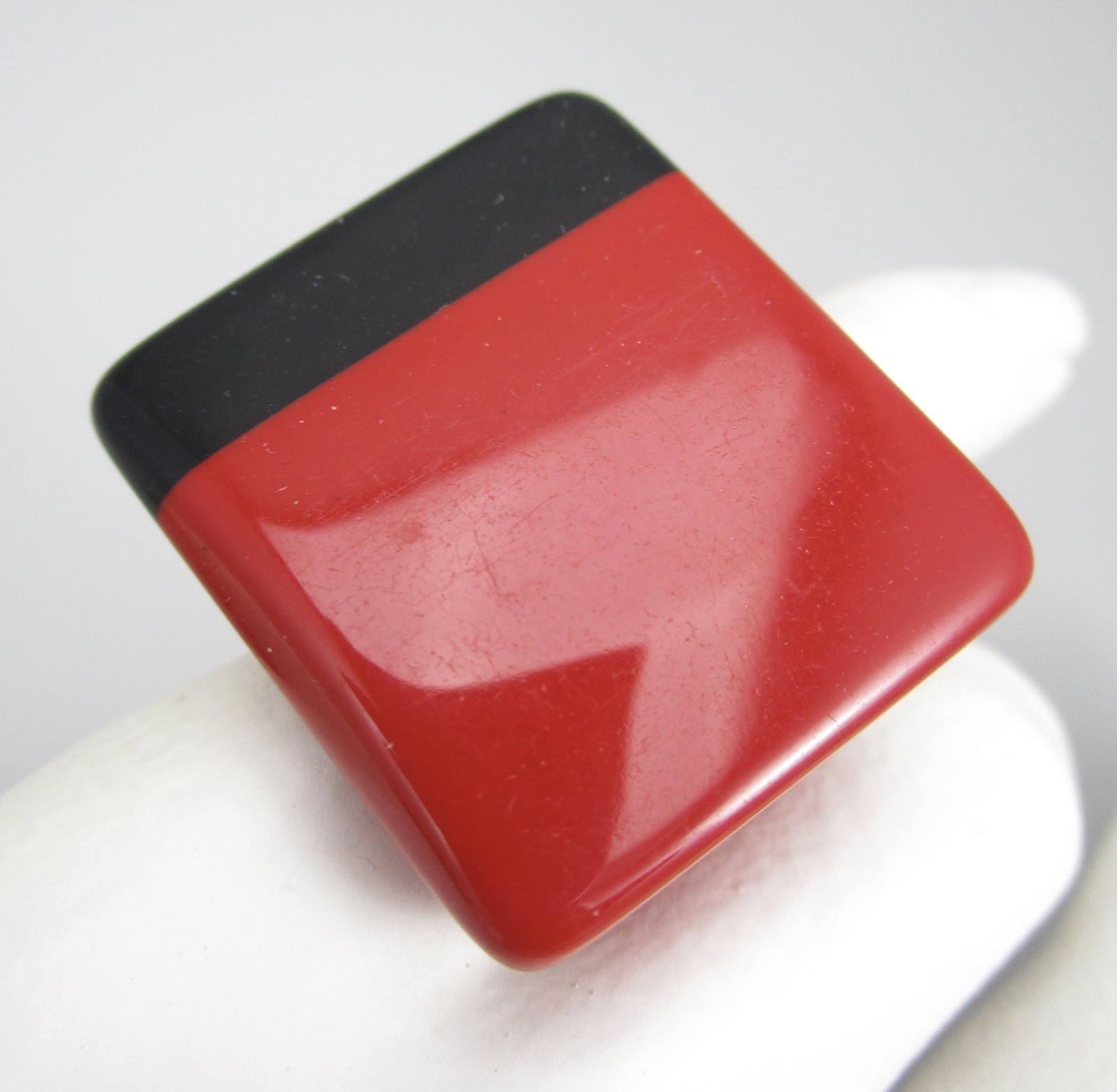 BOLD MARION GODART BLACK & RED SQUARE STATEMENT RING – FRANCE – SZ 11