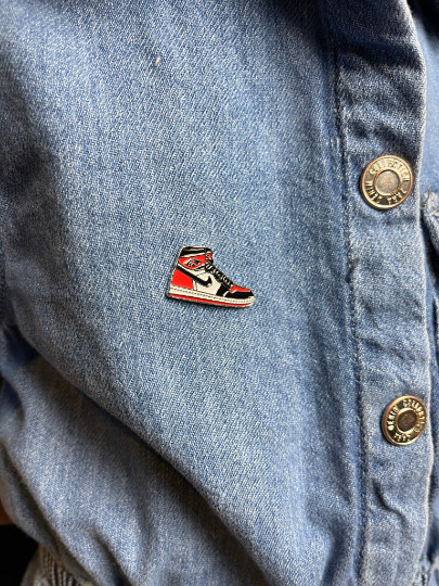Retro Jordan Sneaker, Jumpman, AJ1 Metallic Lapel Pins & Giftset