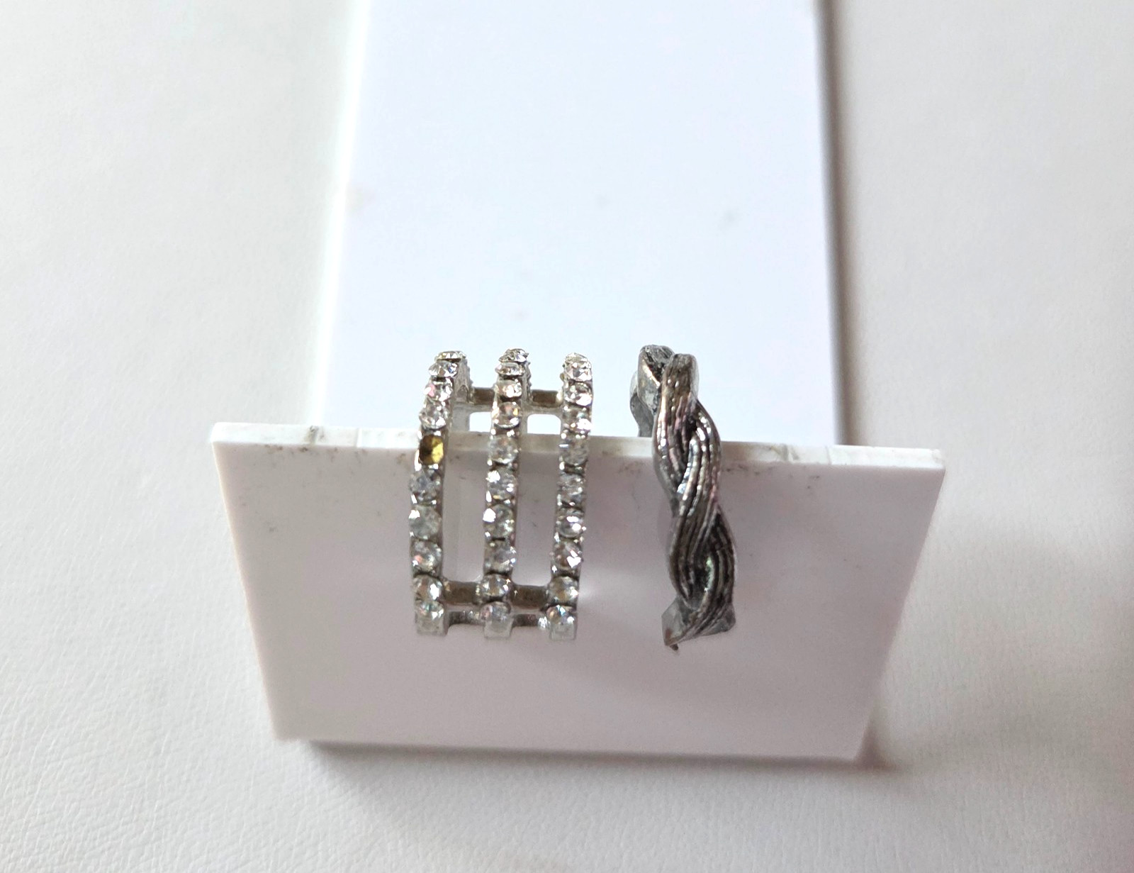 Silver Tone 2 Piece Toe Rings Open Back 3 Row Rhinestone and Carved Design