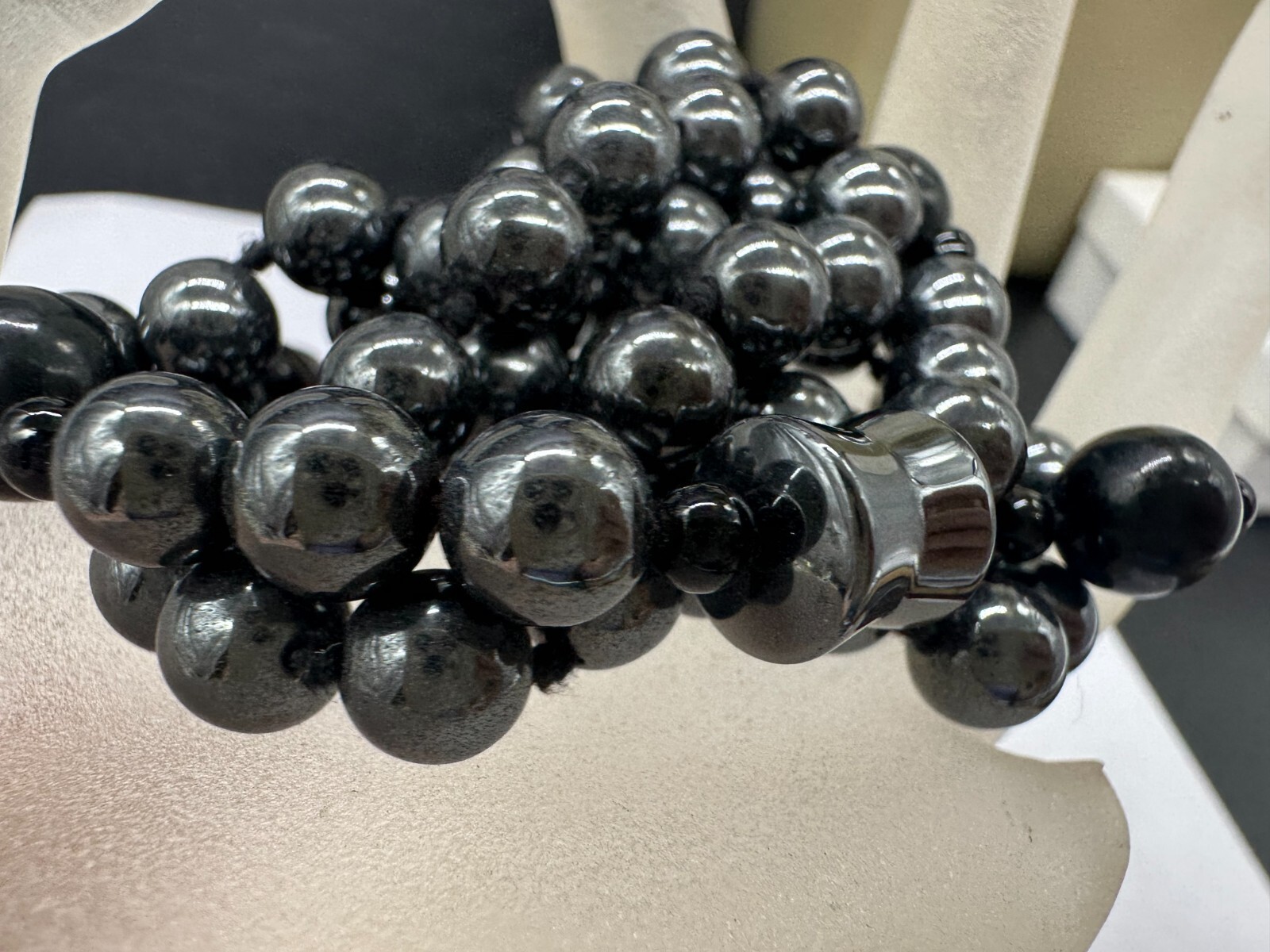 ESTATE POLISHED HEMATITE BEAD BALL BARREL STRAND STRING NECKLACE 28″