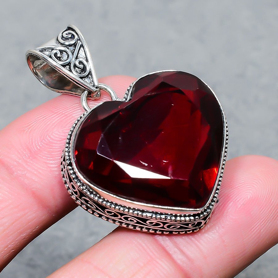 Mozambique Garnet Heart Shape Gemstone 925 Sterling Silver Vintage Pendant 1.90″