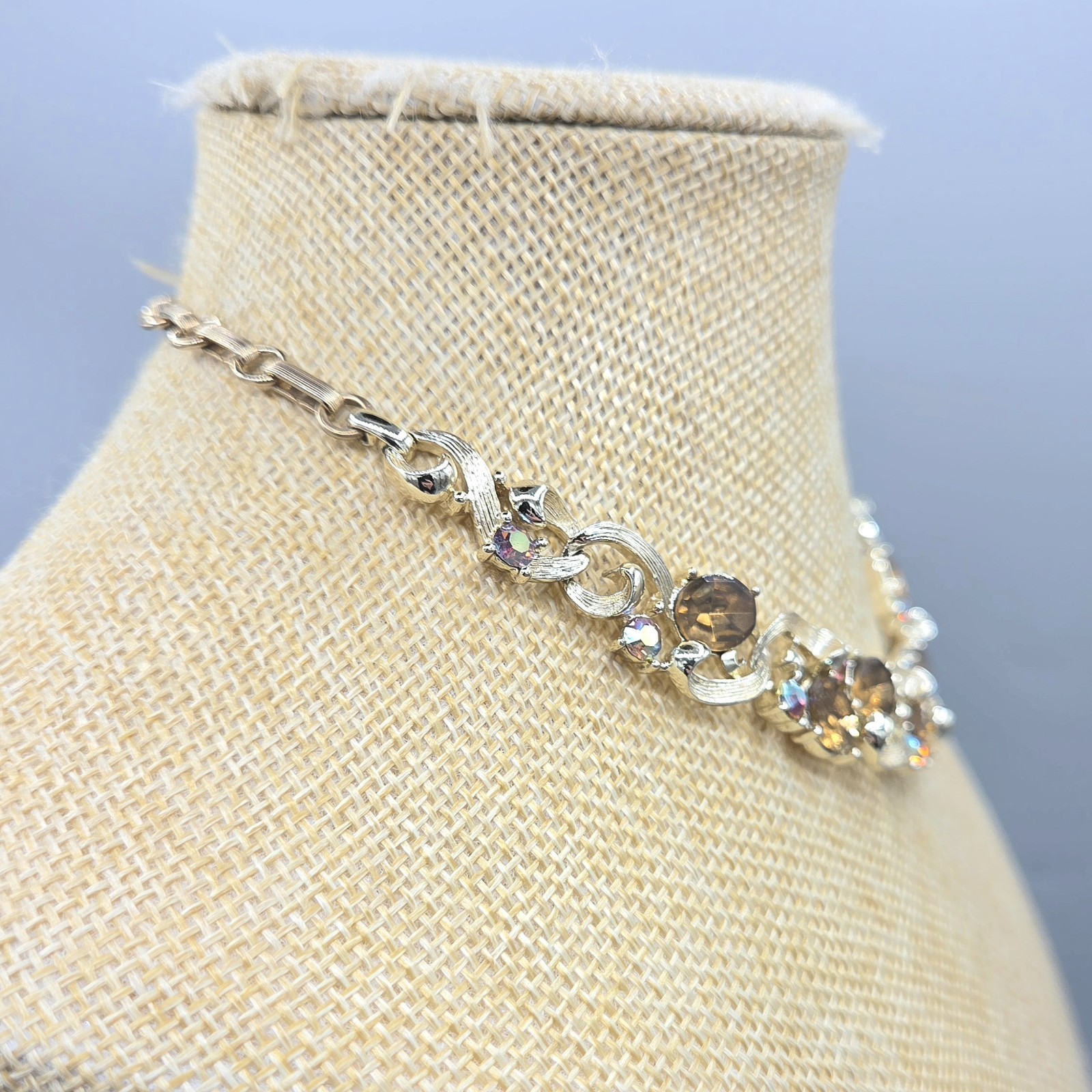 Vintage Lisner Signed Topaz & AB Rhinestone Gold Tone Necklace 16″ Clip Earrings