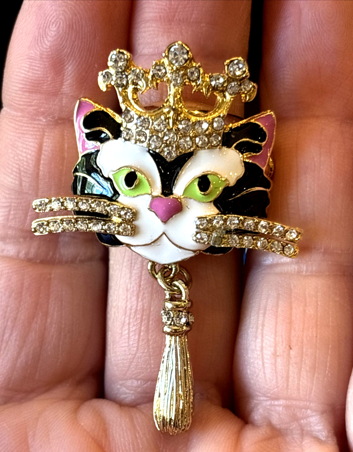 Ritzy Couture Enamel Princess Kitty Rhinestone Crown Ring, Goldtone – Size 8