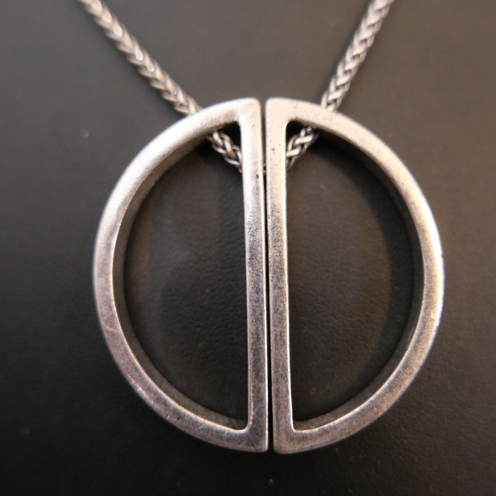 LUCKY BRAND SILVER TONE 2 Half CIRCLE PENDANT NECKLACE 27″ inch Chain !!!