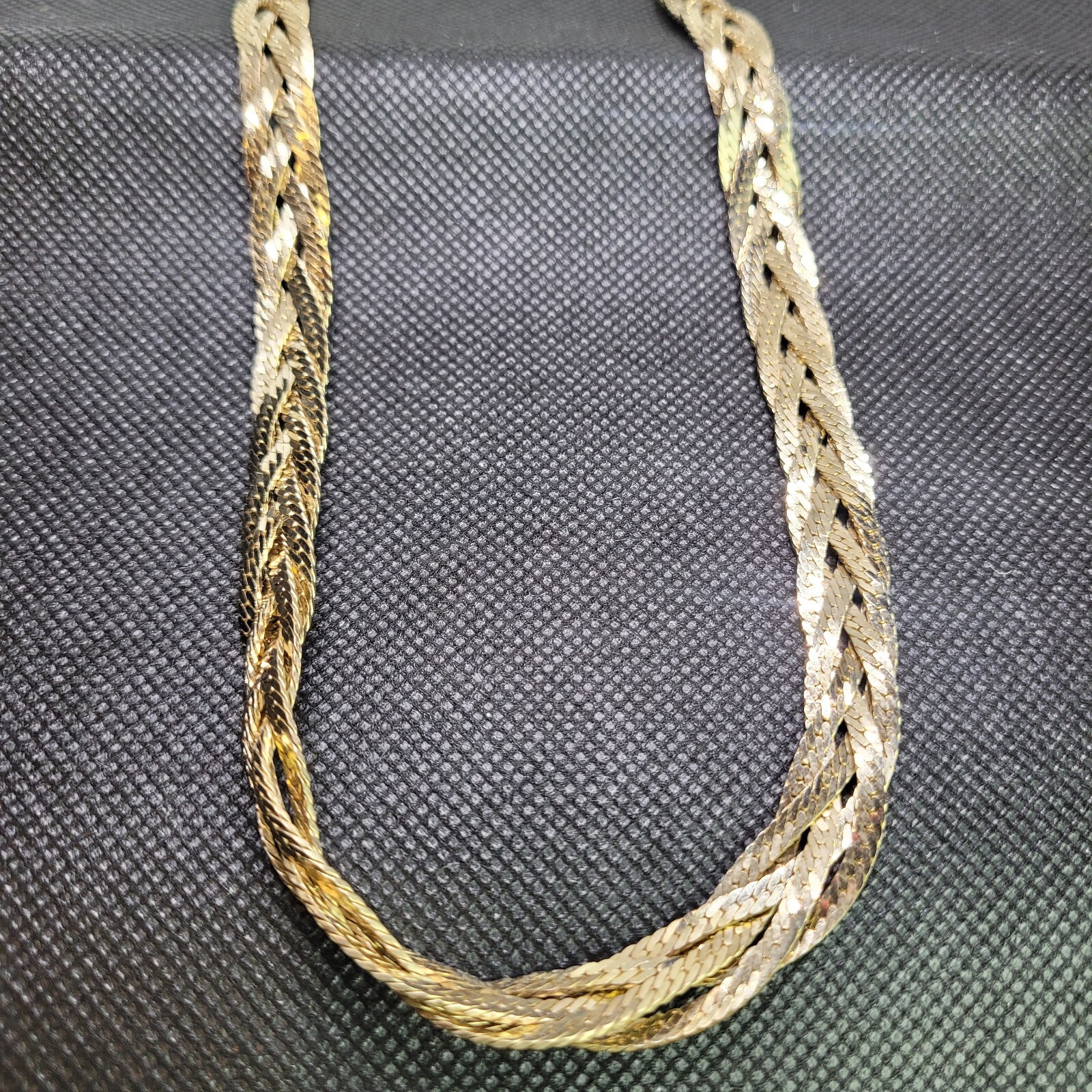 Vintage Gold Tone Twisted Herringbone Chain Necklace Faux READ