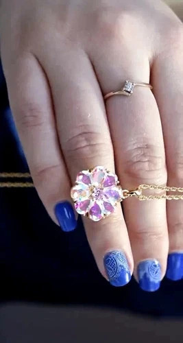 18k Gold Plated Flower Pendant Necklace made Simulated Diamond Aurora Borealis