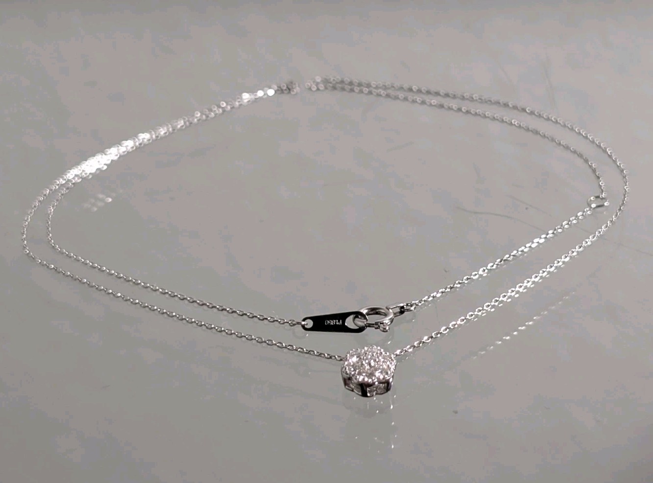 Pt900 0.15ct Diamond Pendant Pt850 15″ Dainty Chain Necklace 1.5grams
