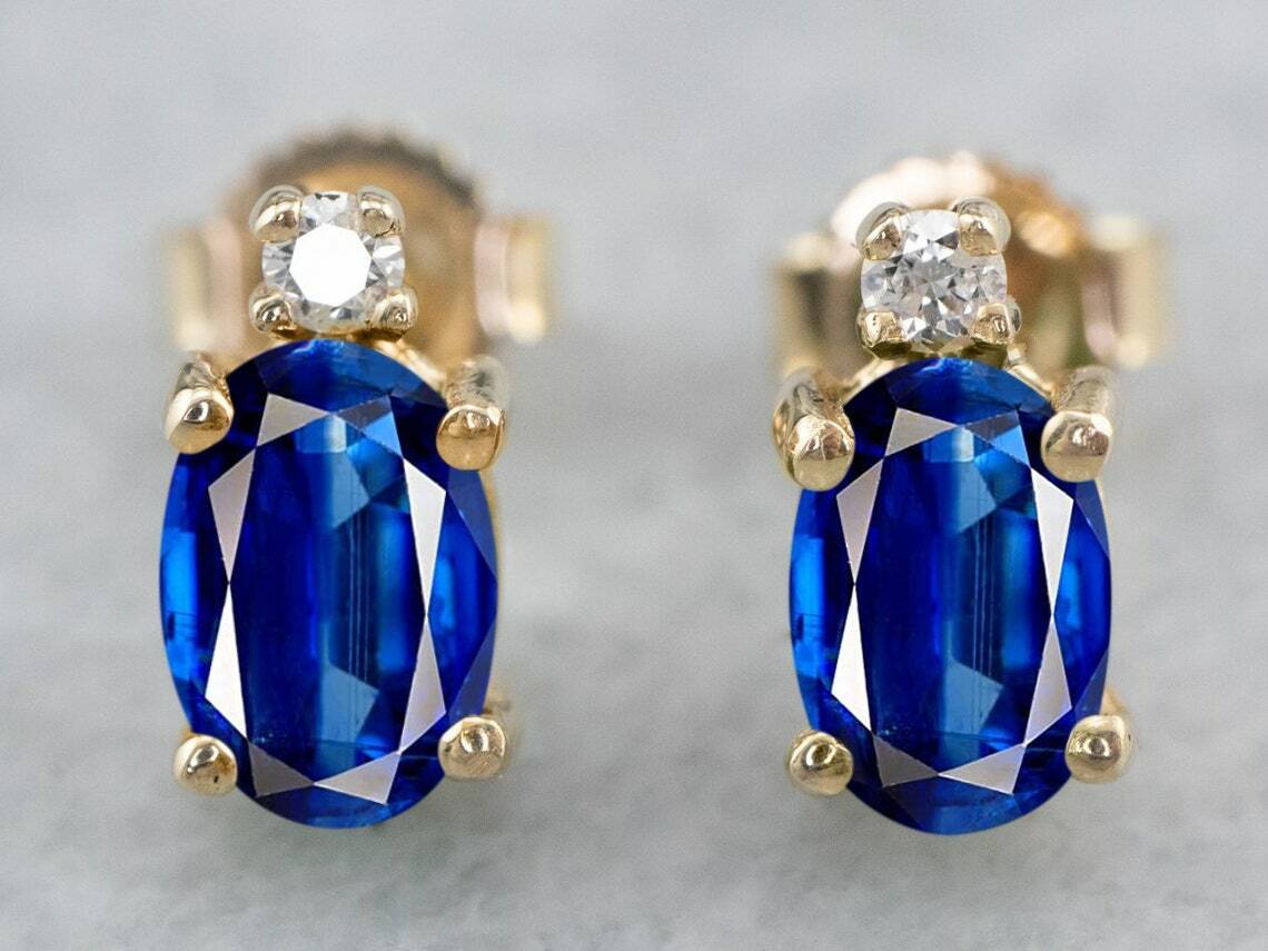 2Ct 6x8mm Tanzanite Cubic Zirconia Women’s Solitaire Stud Earing 925 Silver