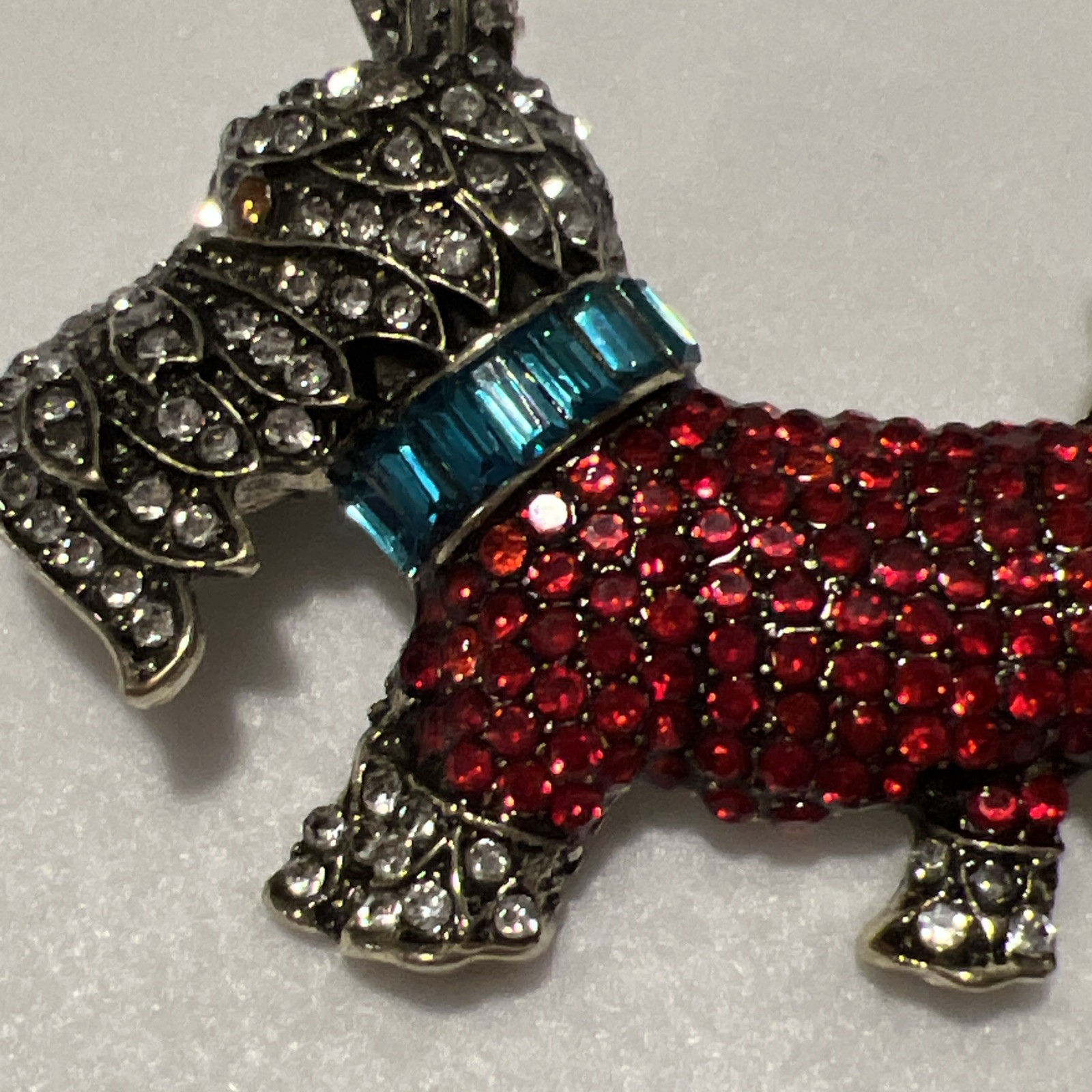 Scottie Terrier Dog Brooch 2.5″ Red Rhinestone Blue Collar