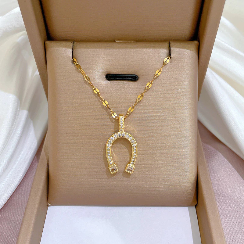 Women’s Fashion Jewelry Gold Cubic Zircon Horseshoe Pendant Necklace 312