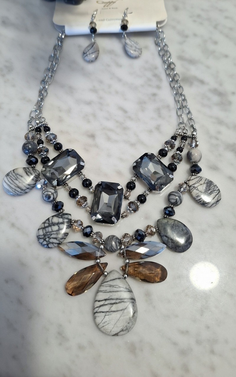 Vintage Stones & Beads Crystal Necklace & Earrings Set Gray Brown Lead Compliant