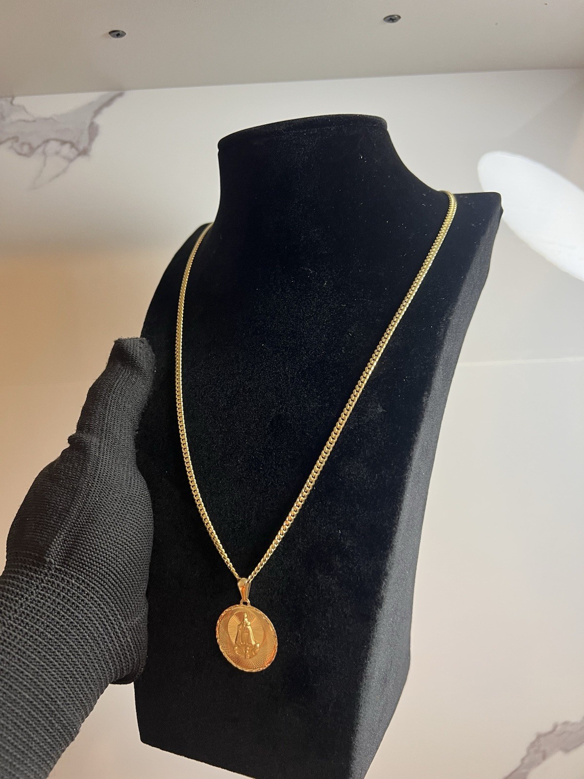 10K Yellow Gold Solid Cuban Chain 24” 1.8mm 13g Our Lady of Charity Pendant