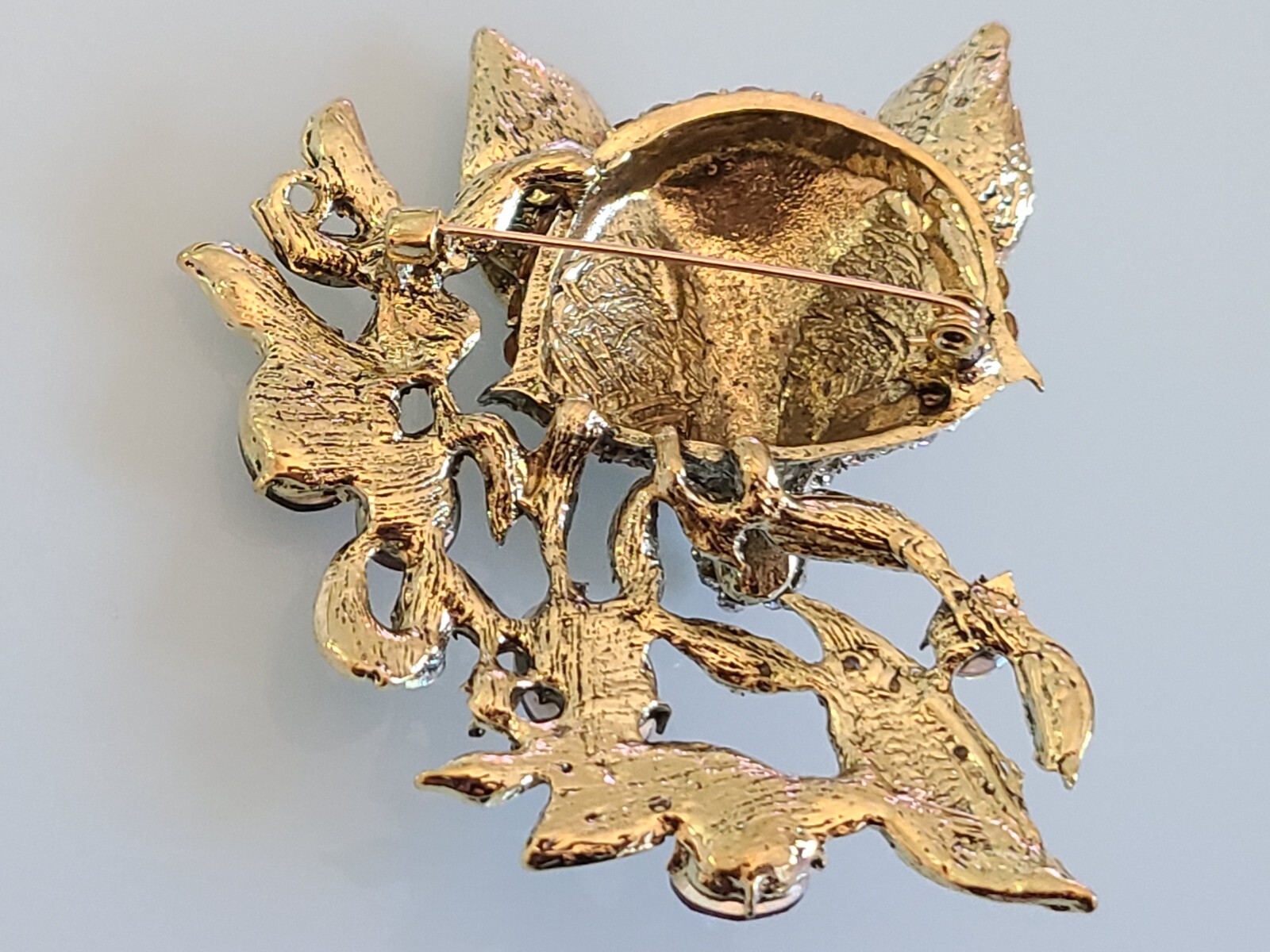 WOWSER HIGHLY DIMENSIONAL DESIGNER STYLE UNSIGNED MULTICOLORED FOX BROOCH PIN