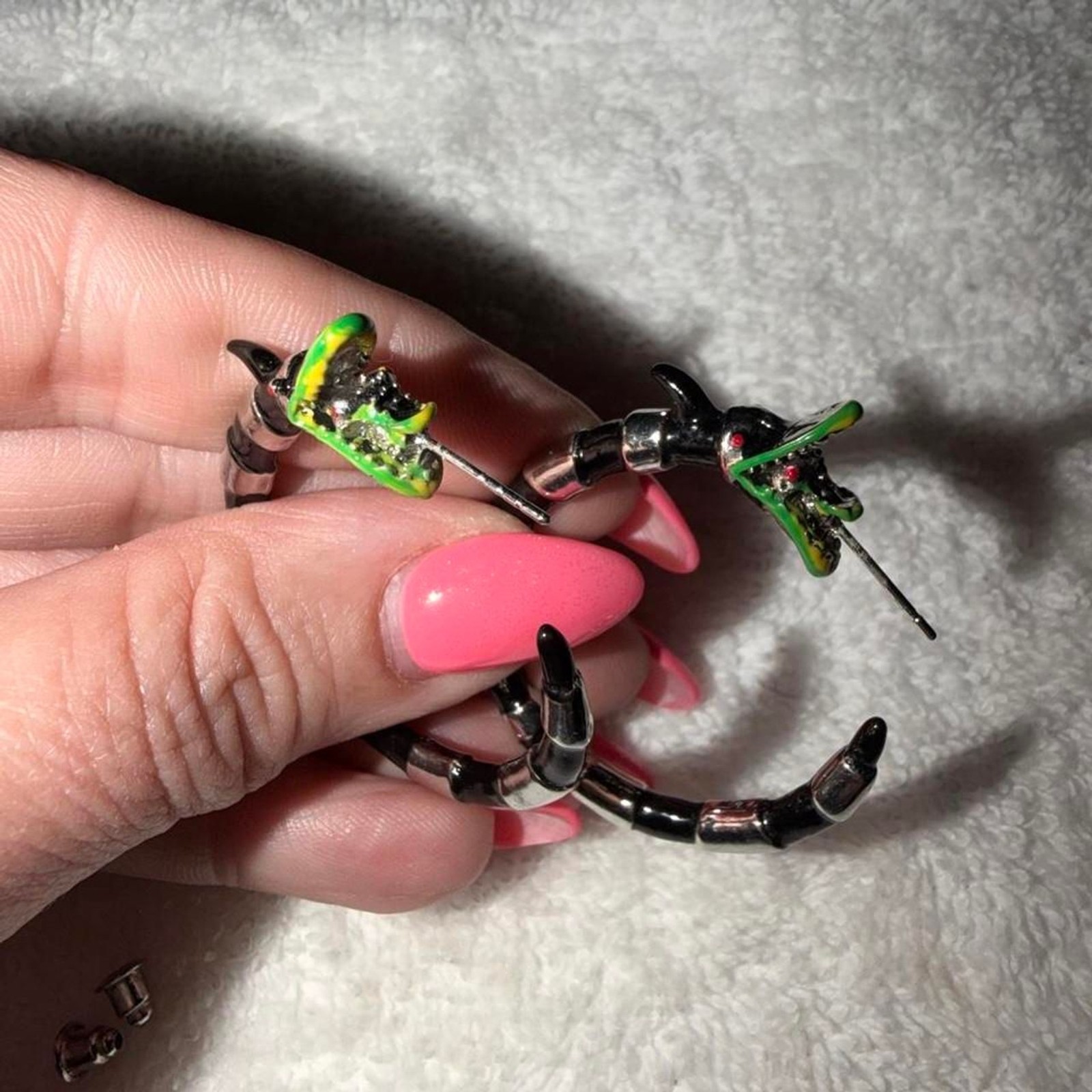 Unbranded Women’s Silver and Black Jewellery – Beetlejuice themed