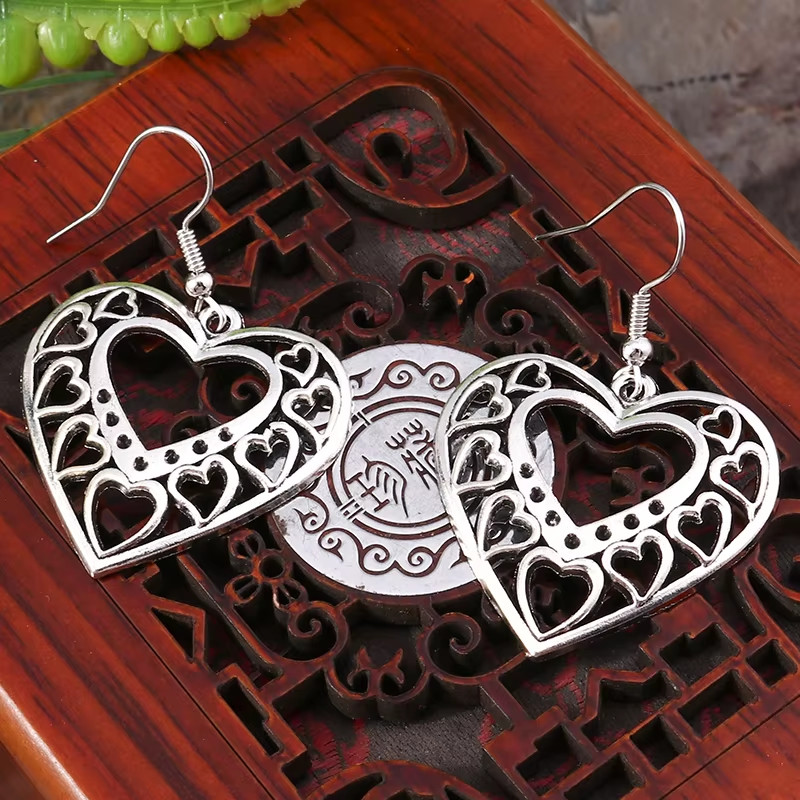 Vintage Ethnic Heart Dangle Earrings Love Charm Boho Jewelry Gift for Women Girl