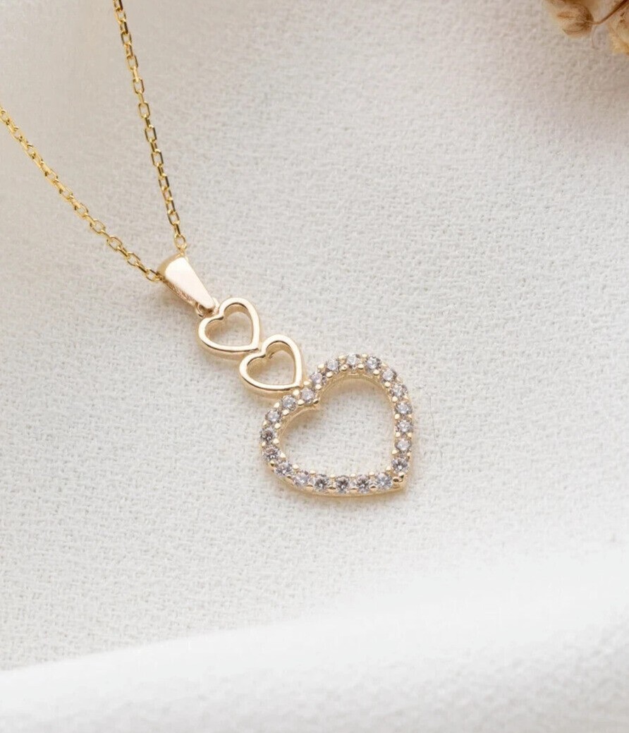 2.50Ct Heart Cut Simulated Diamond Women’s Fancy Pendant 14K Yellow Gold Plated.