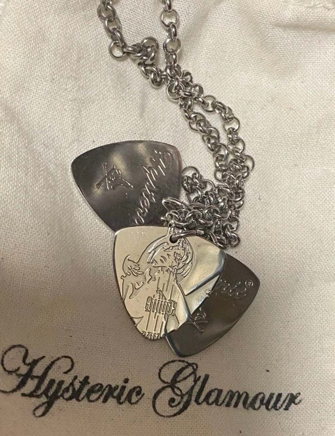 NEW Hysteric Glamour Guitar Pick Charm Necklace – Japan USA Seller