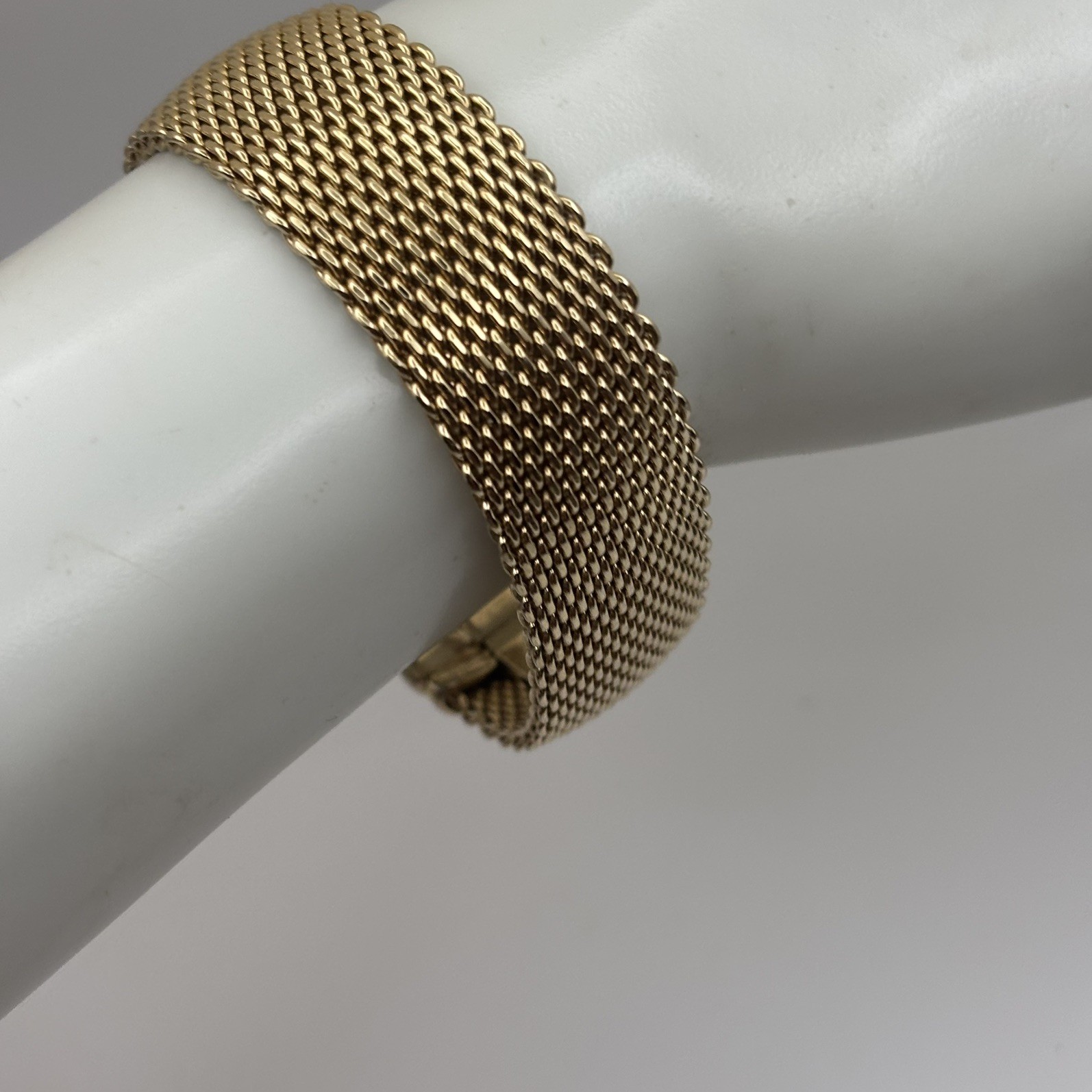 Woven Mesh Bracelet 14K Gold Electroplate ESPO Signed 7.5″ long; 0.75” wide 44g