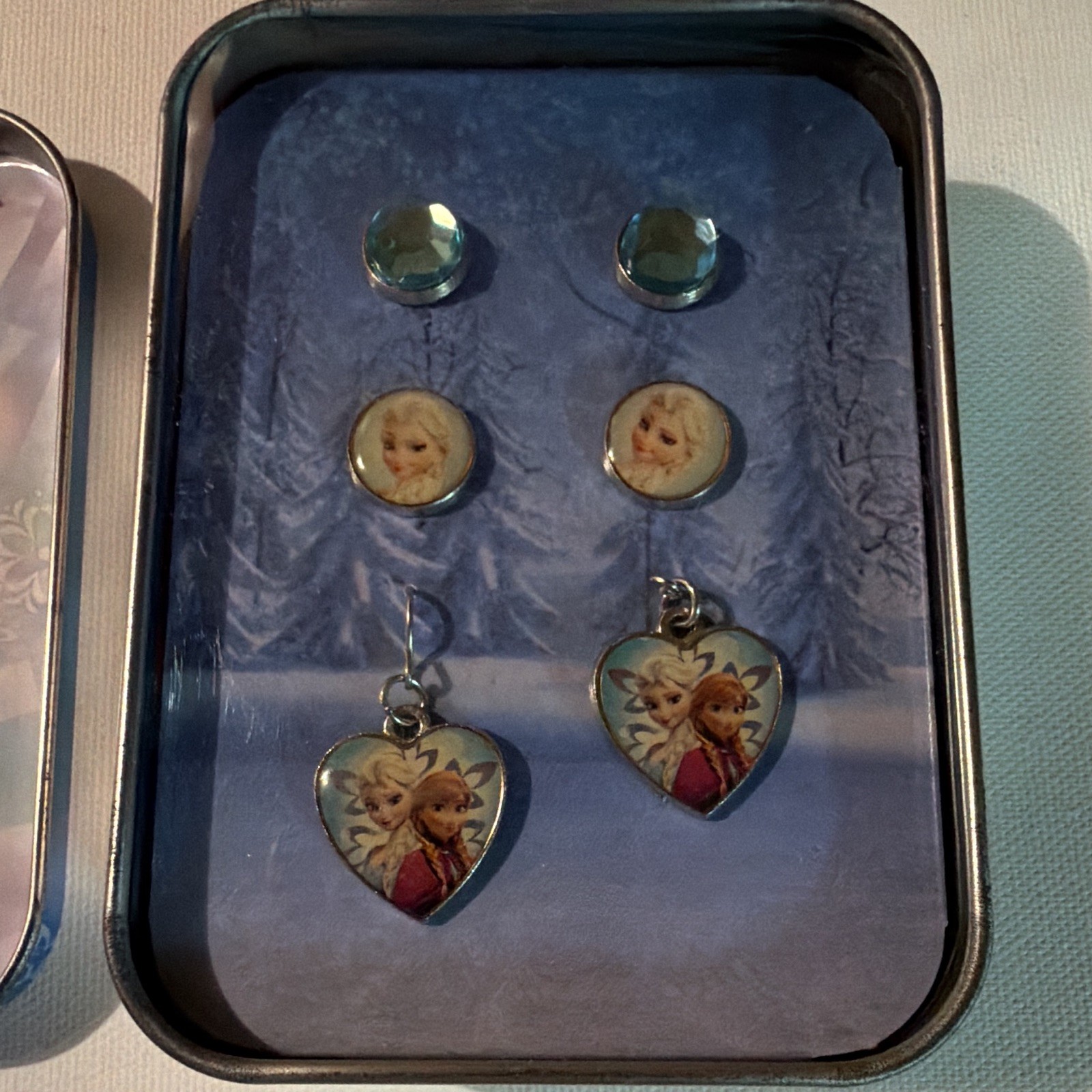 Disney Frozen Shining Together 3-Pair Stud & Dangle Heart Earrings Tin