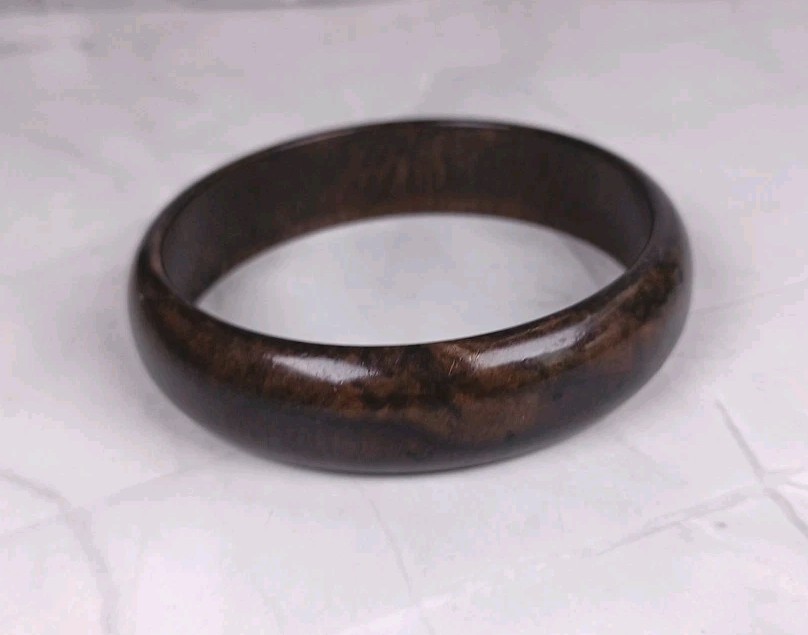 Vintage Dark Brown Bakelite Bangle With Swirly Pattern 2cm Wide (Tested) VGC
