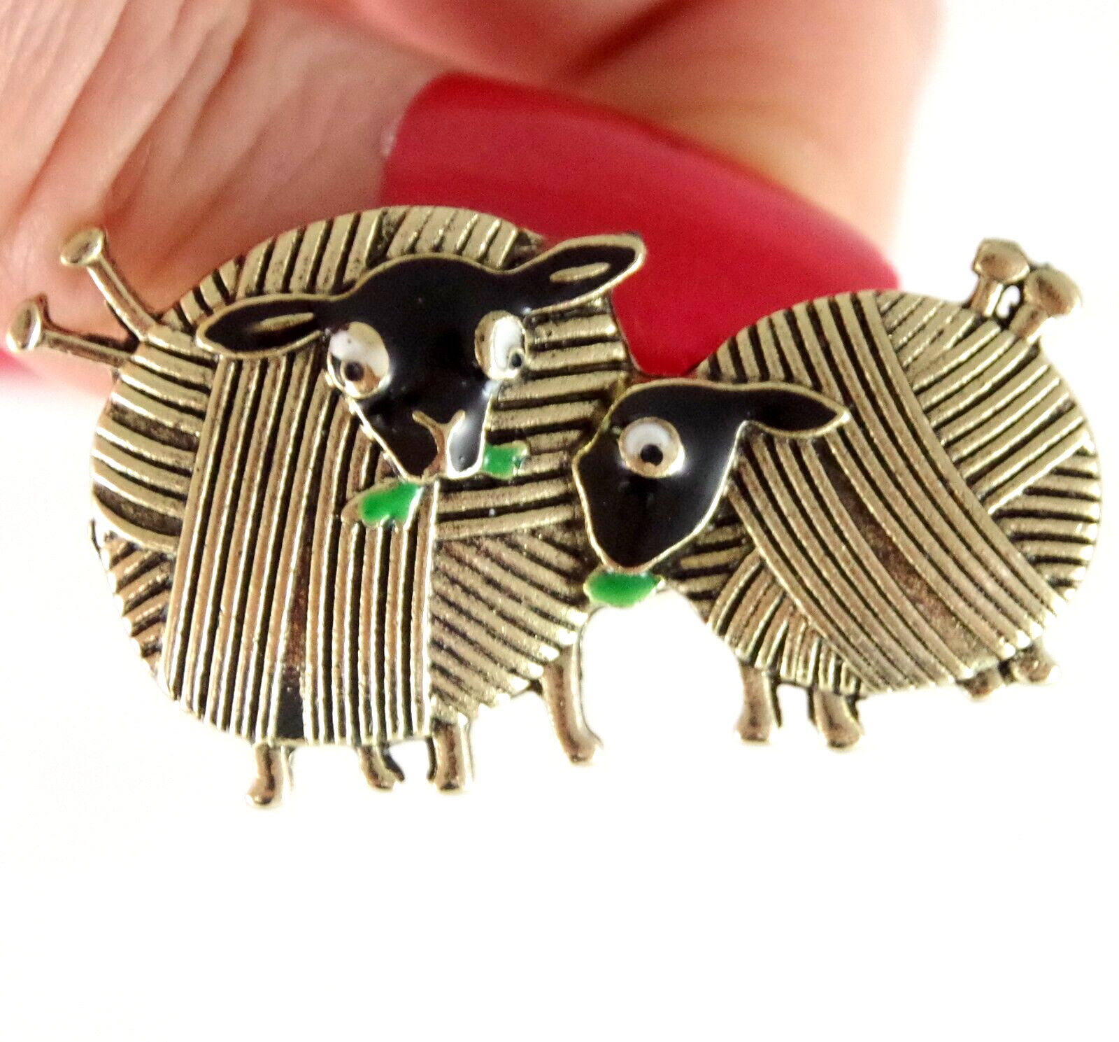 Cute! NWOT SHEEP KNITTING NEEDLES BALLS OF YARN 4 BODIES FIBER ARTIST BROOCH PIN