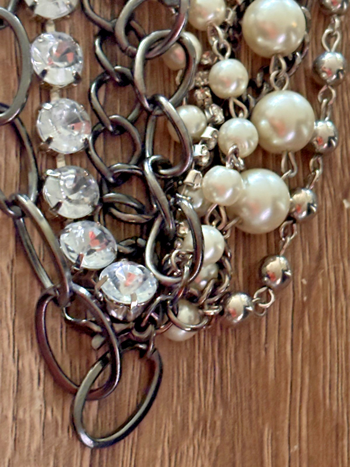 Simply Vera Wang Multi strand Pearl Rhinestone Gun Metal Bracelet 8″ adjustable