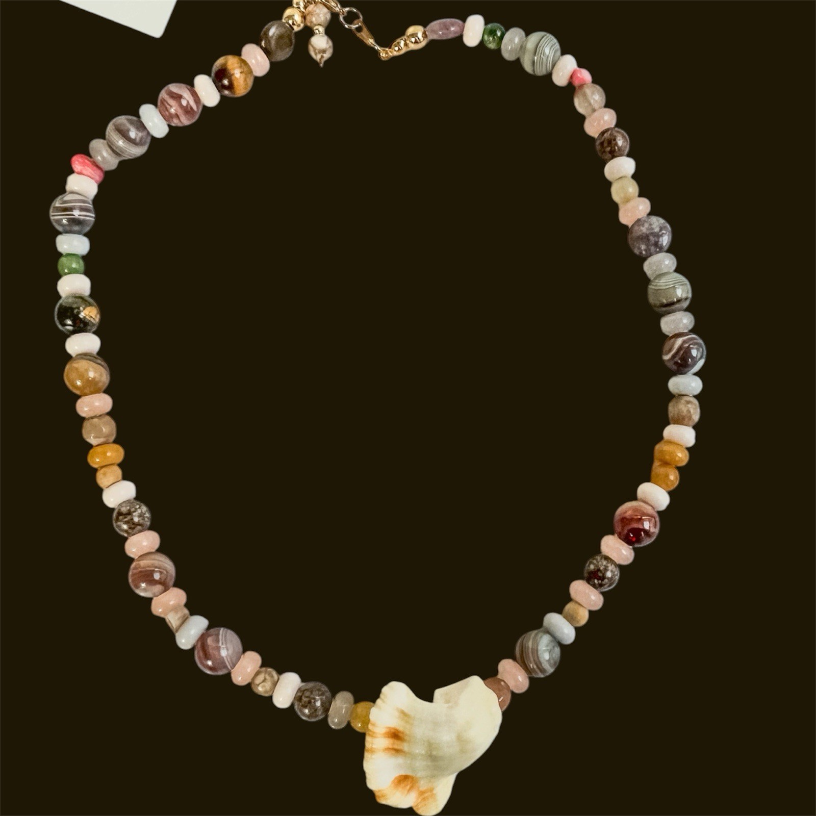 Multicolor Beaded Necklace Shell Charm Pendant Gold Plated Lobster Clasp one