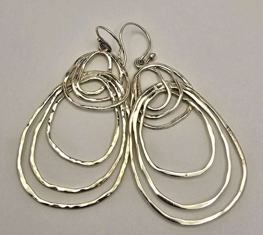 Silpada Sterling Silver 925 Hammered Loop Earrings 2″×1″ Signed Tested