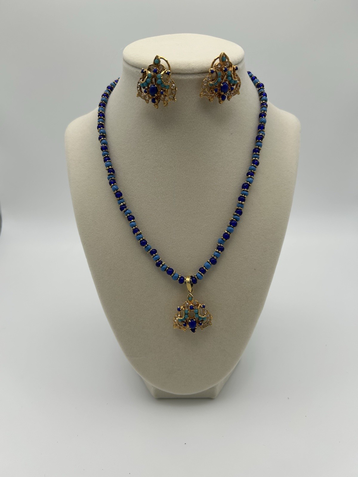 Indian Traditional Necklace And Earring Set Blues/Gold With Pendant – 8.5”