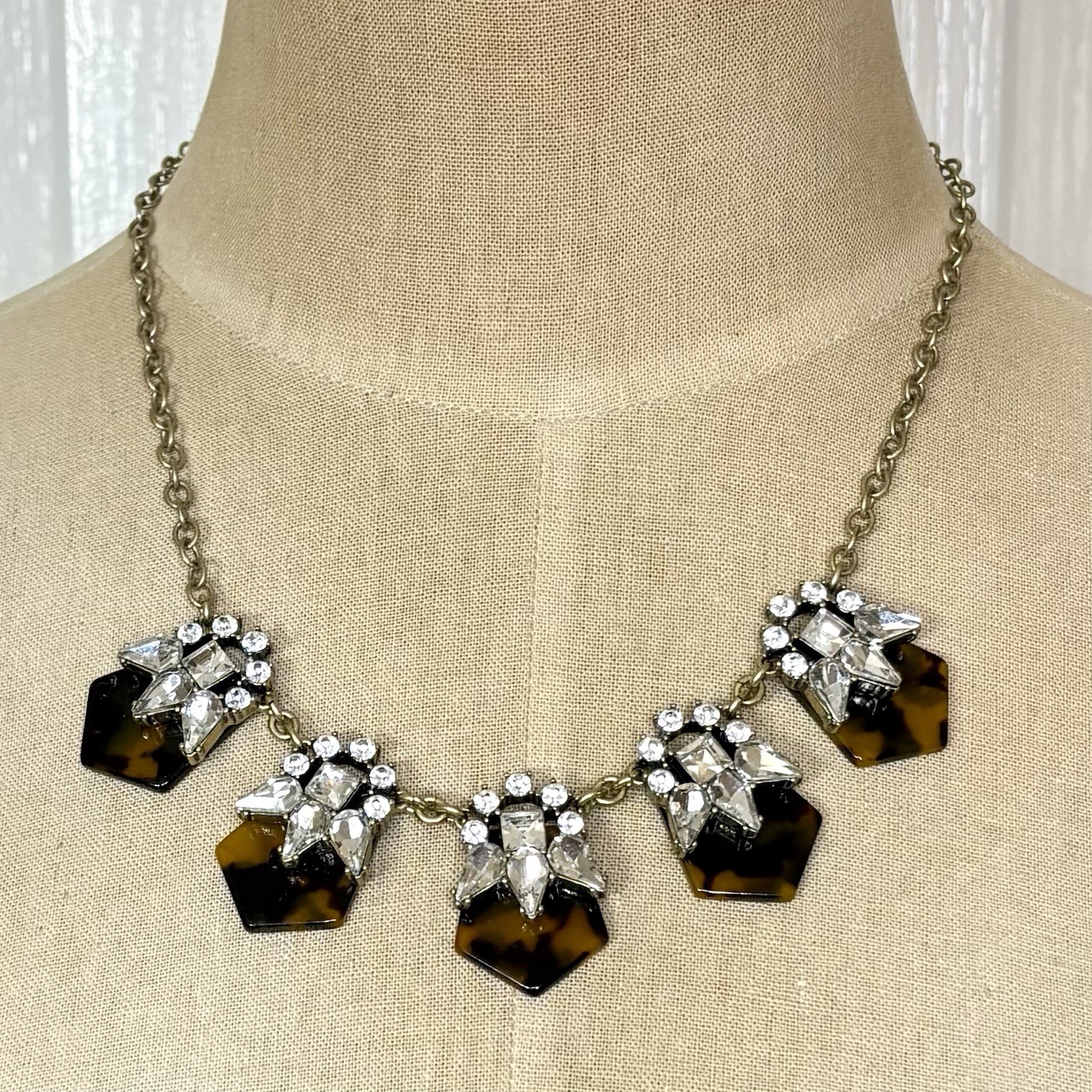 J.Crew Faux Tortoise Shell Brown Acrylic Gold Tone Rhinestone 18″-20″ Necklace