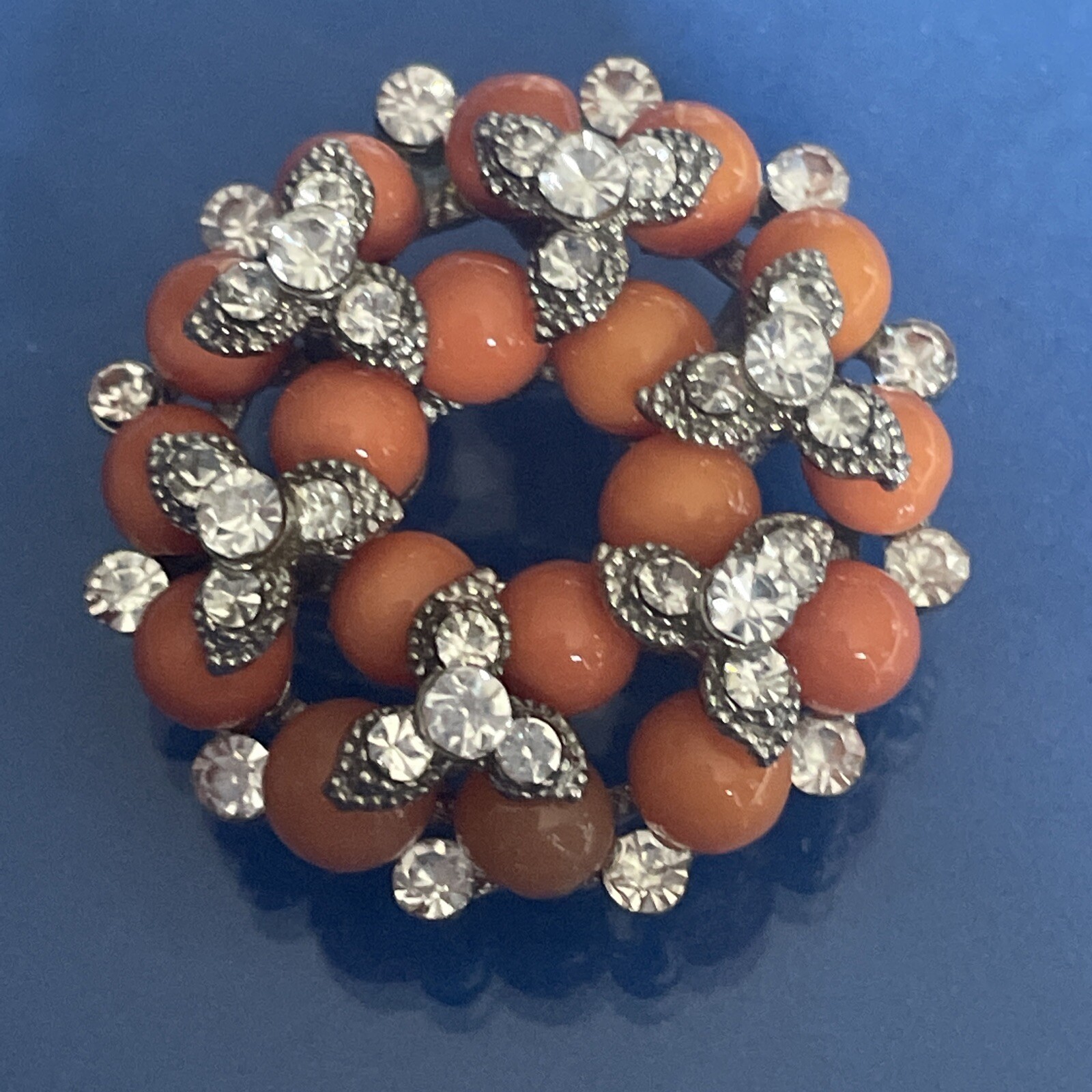 Coral Colored Bead & Rhinetone Wreath Brooch Pendant SilverTone E20