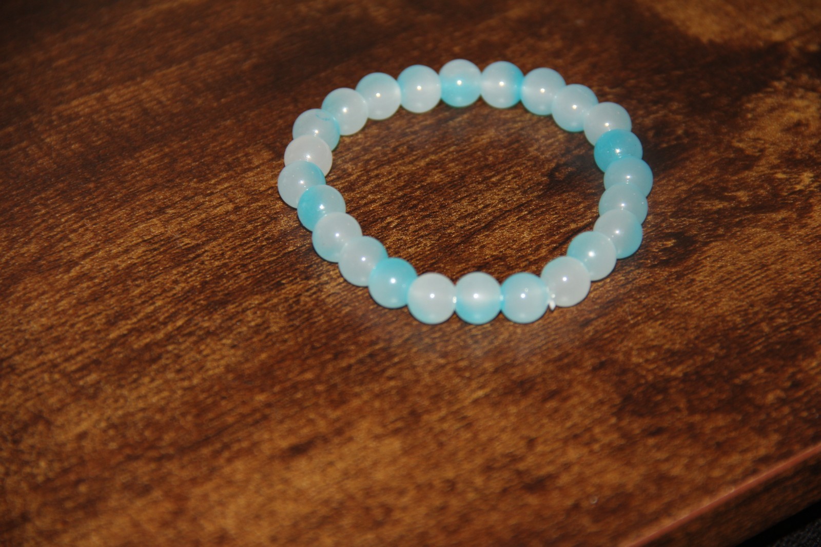 Light Blue & White Two-Tone Round Glass Bead Stretch Bracelet Fashion Jewelry