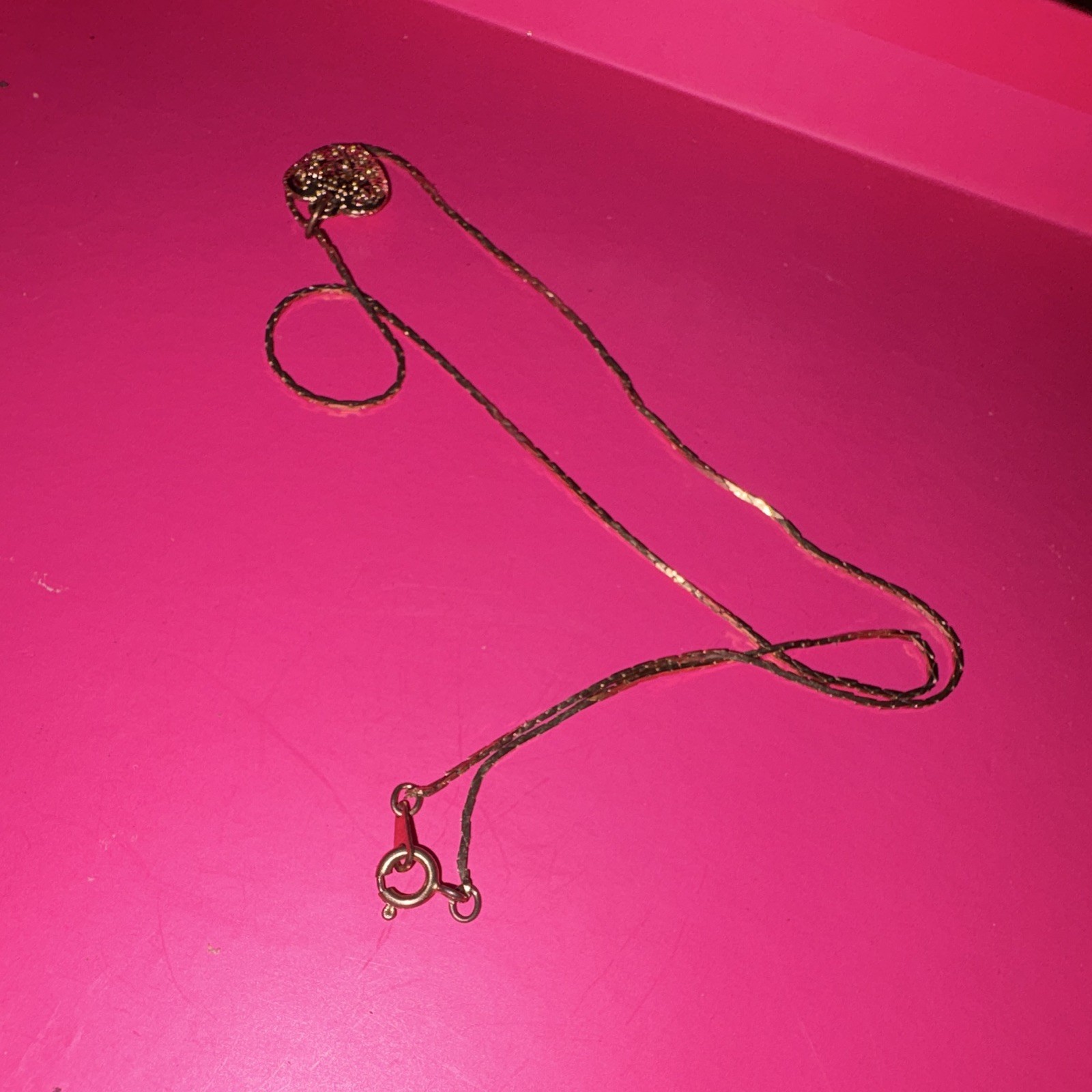 Gold Tone Heart Charm Pendant Chain Necklace Spring Ring Closure Love Theme