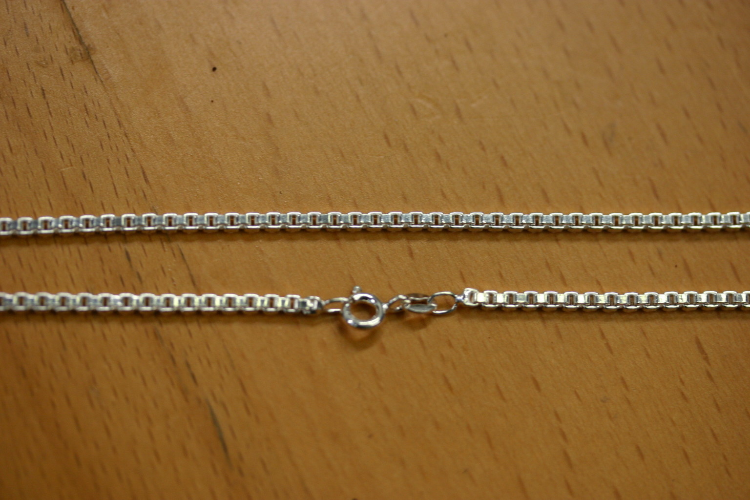 2.4mm Solid .925 Sterling Silver Box Chain 8″ 16″ 18″ 20″ 22″ 24″ 30″