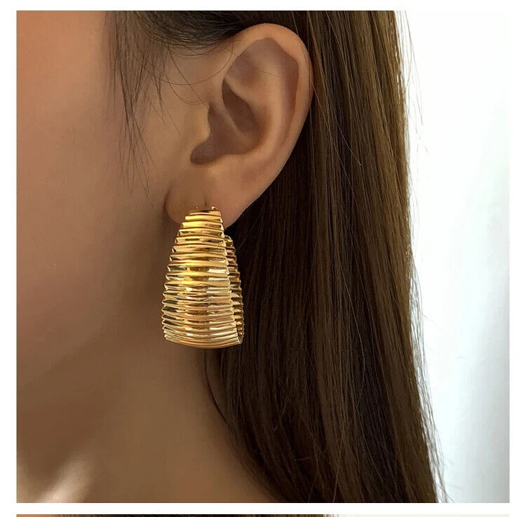 NEW LARGE LINE RIBBED ROUND HOOP EARRINGS YELLOW GOLD PLATED LIGHT WEIGHT 1.5″