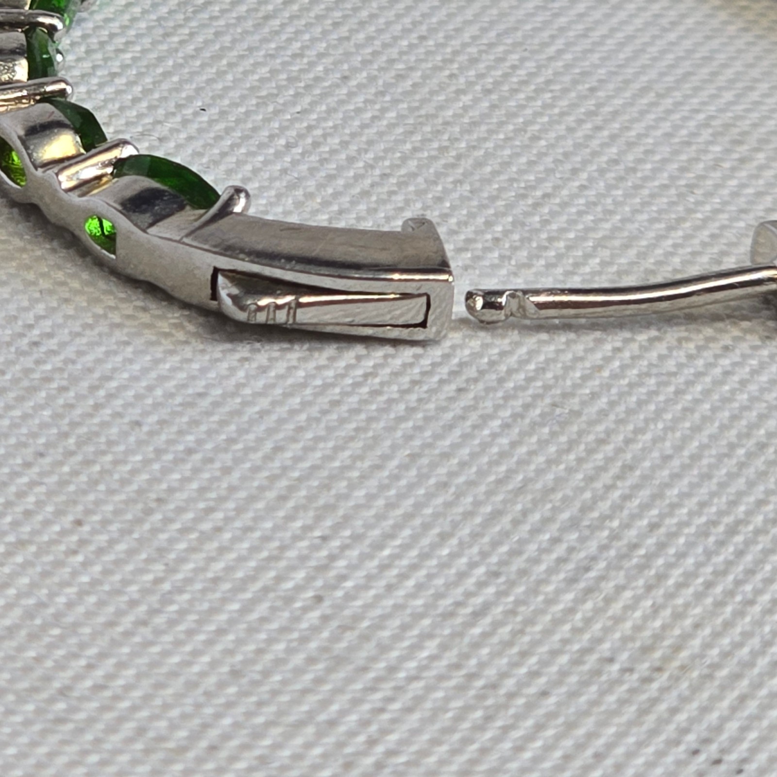 Sterling Silver Hoop Signed DK Earrings 11.3g Fine Jewelry Green Stones *READ*