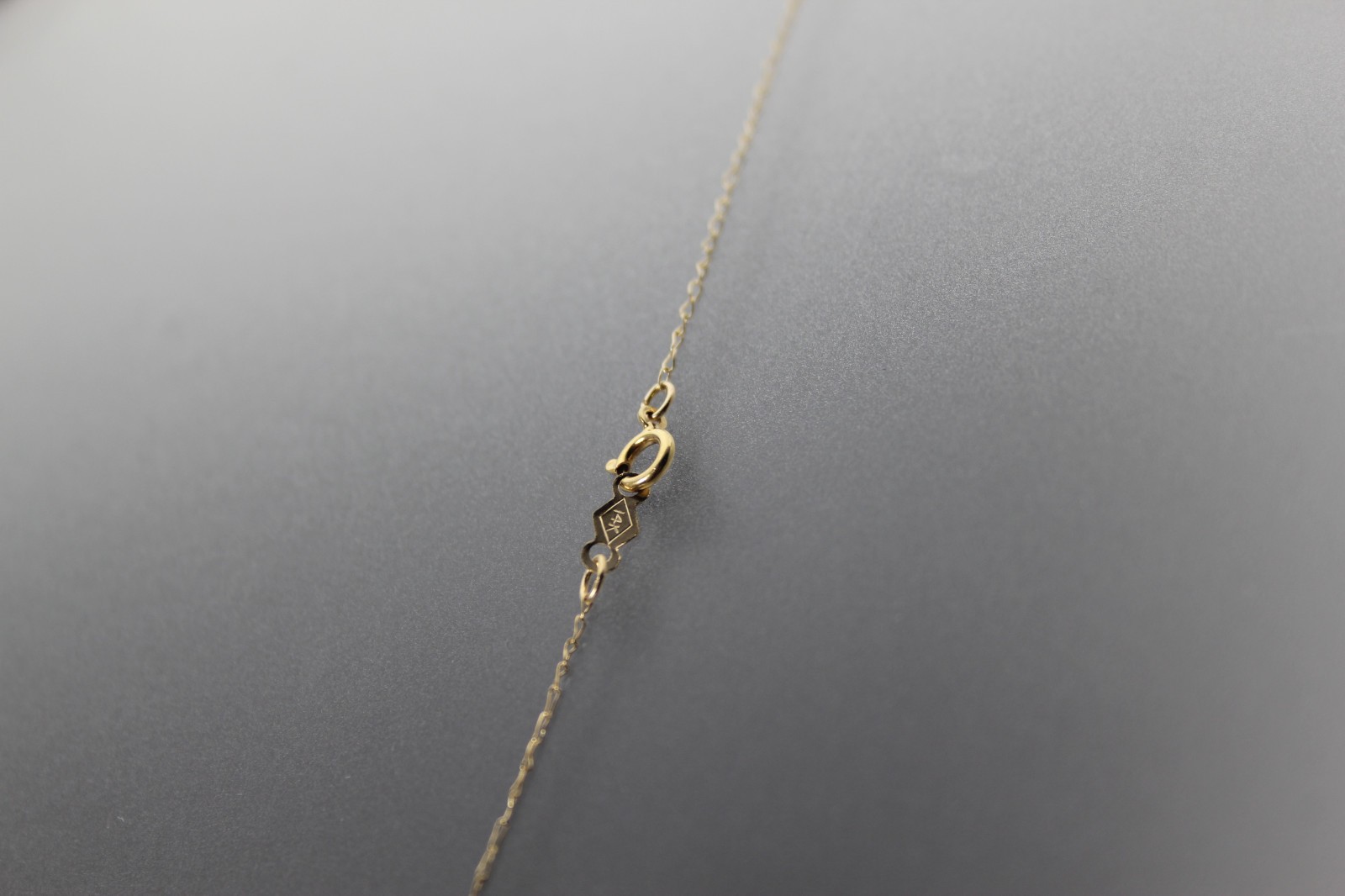 14k Yellow Gold Delicate Blue Butterfly 17″ Necklace 1.2 Grams (NEC6010)